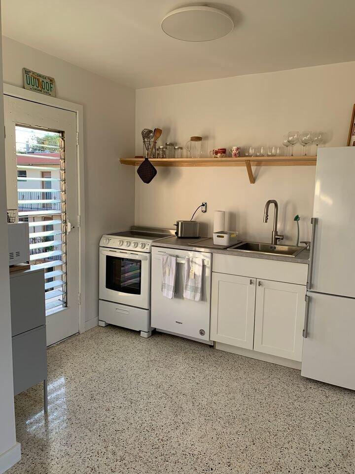 649 SW 9th Street 301, Miami, FL 33130, Miami - Photo 5