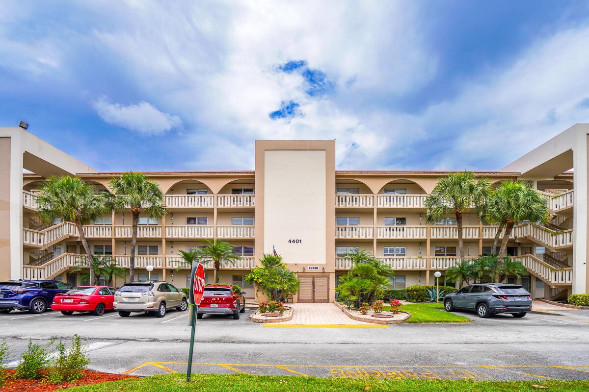 4401 Martinique Court D2, Coconut Creek, FL 33066, Coconut Creek
