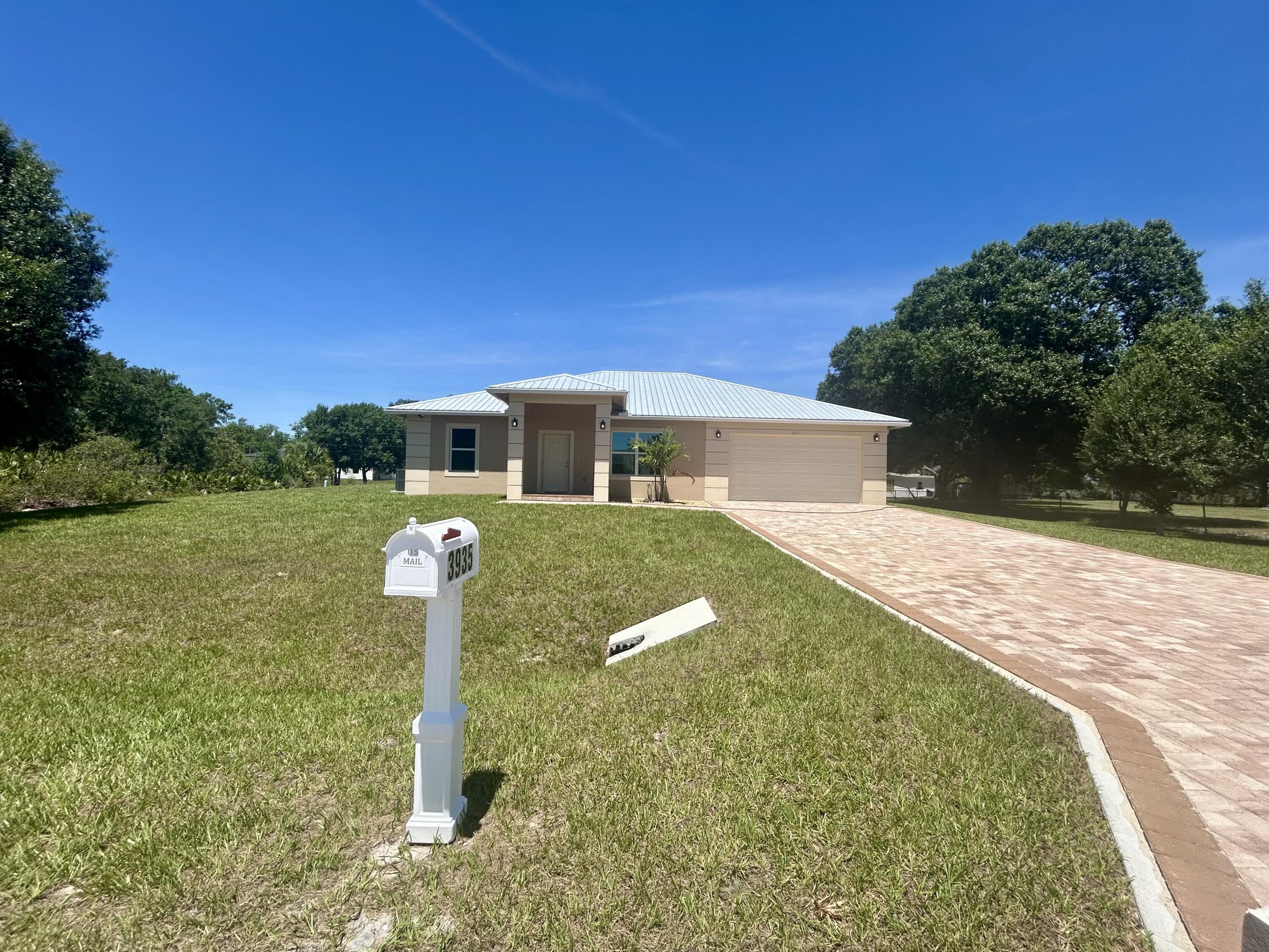 3935 NW 18th Avenue, Okeechobee, FL 34972, Okeechobee