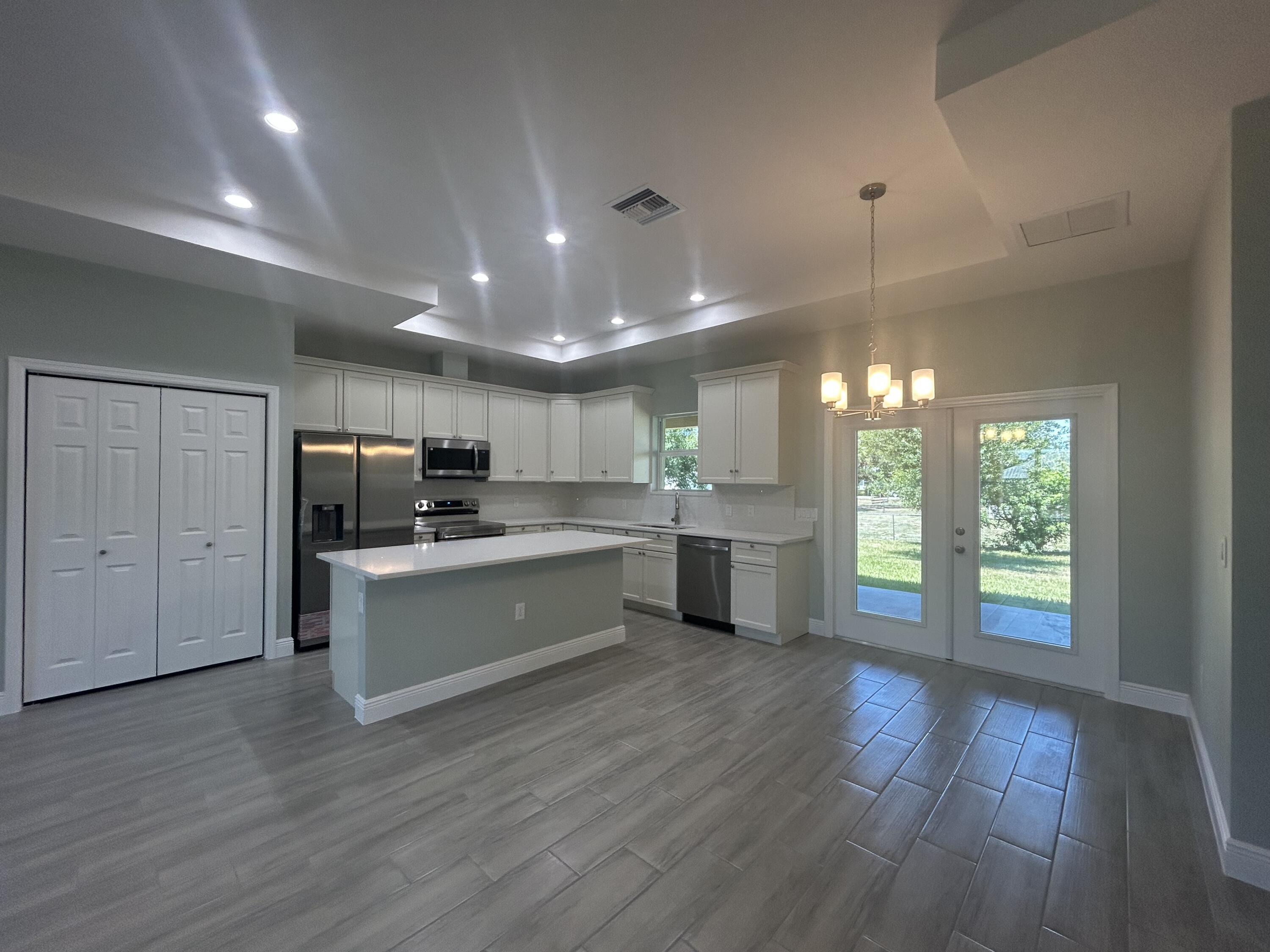 3935 NW 18th Avenue, Okeechobee, FL 34972, Okeechobee - Photo 2