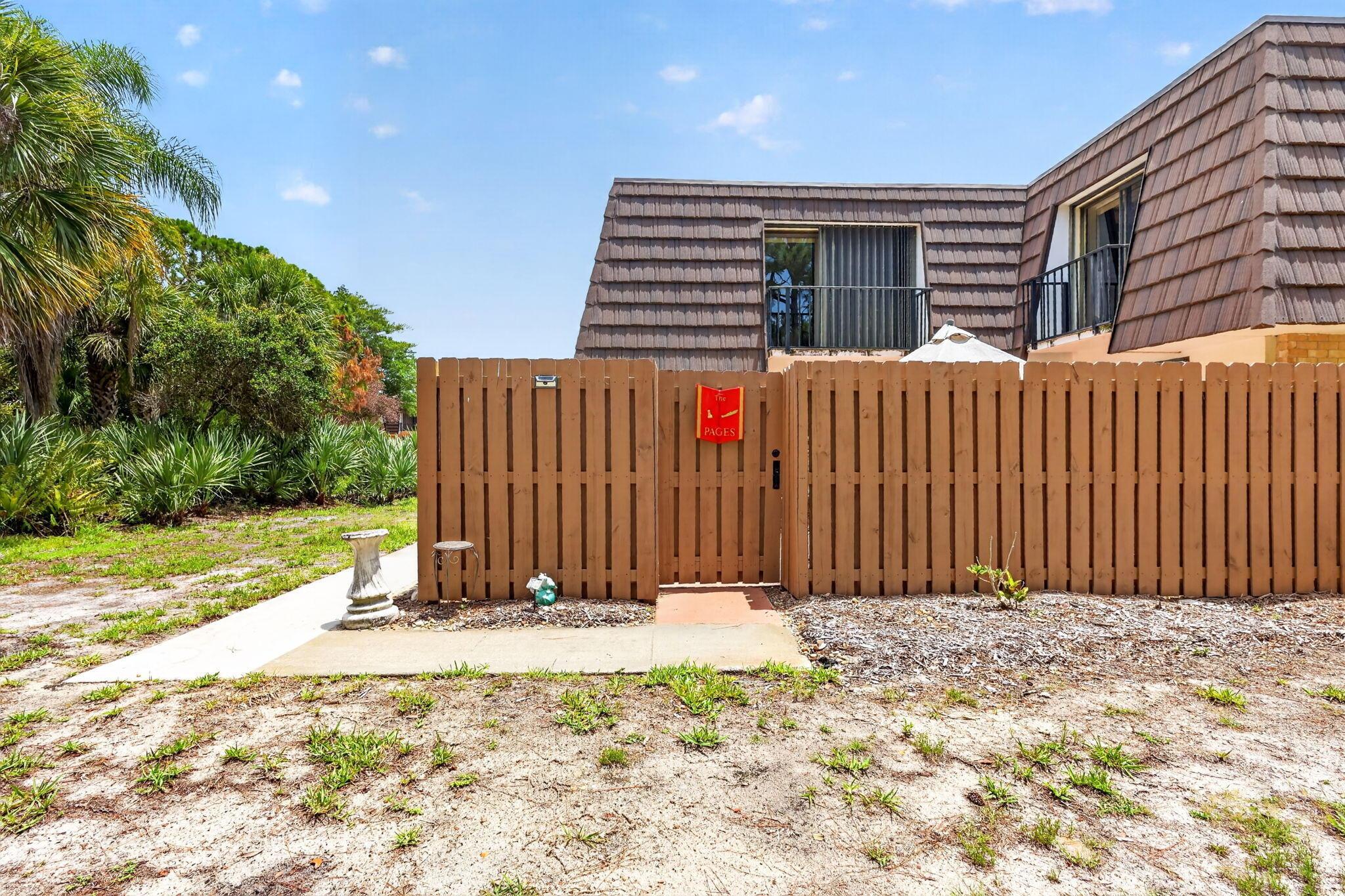5706 SE Riverboat Drive 202, Stuart, FL 34997, Stuart - Photo 3