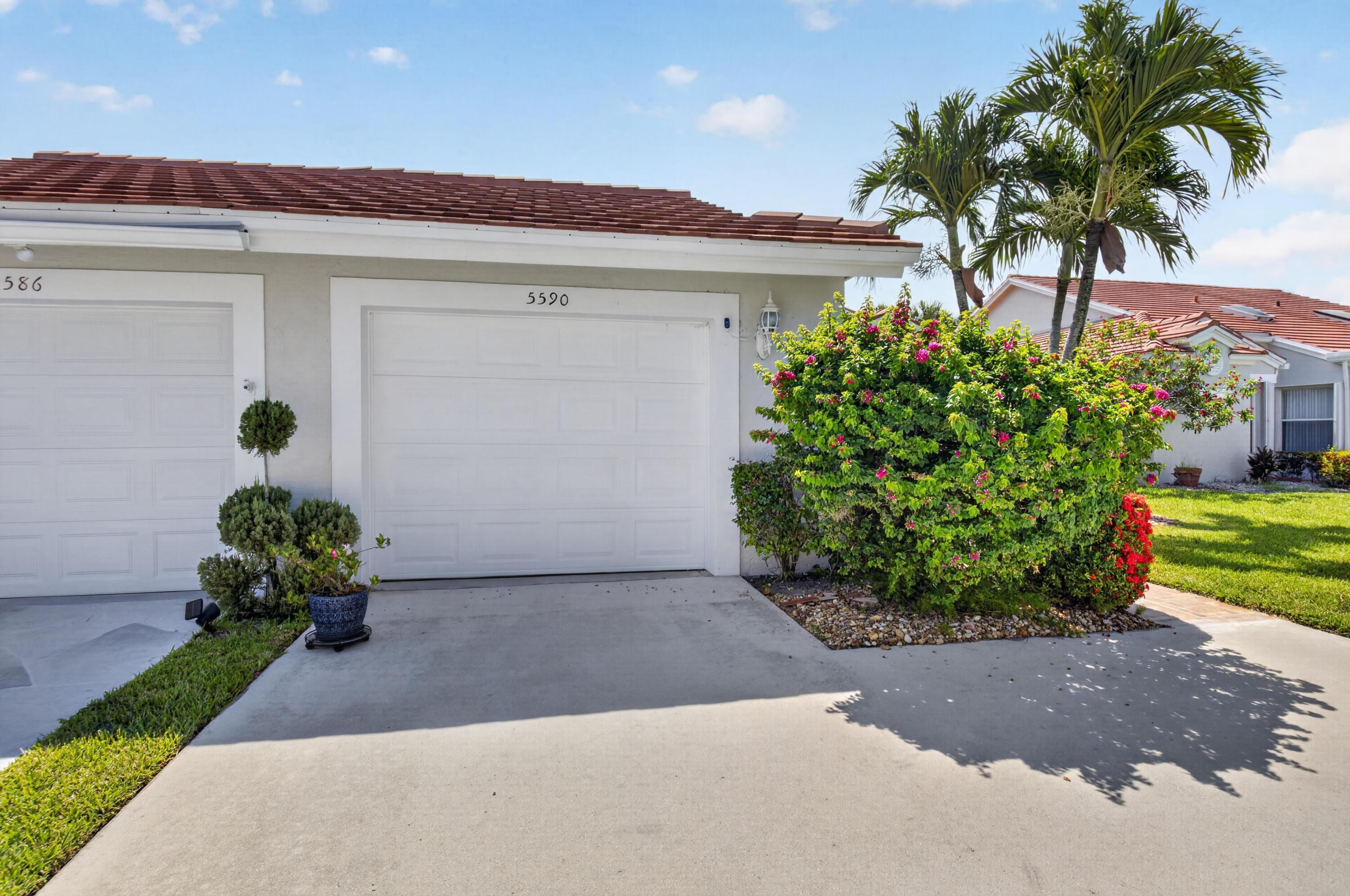 5590 Royal Lake Circle, Boynton Beach, FL 33437, Boynton Beach - Photo 2