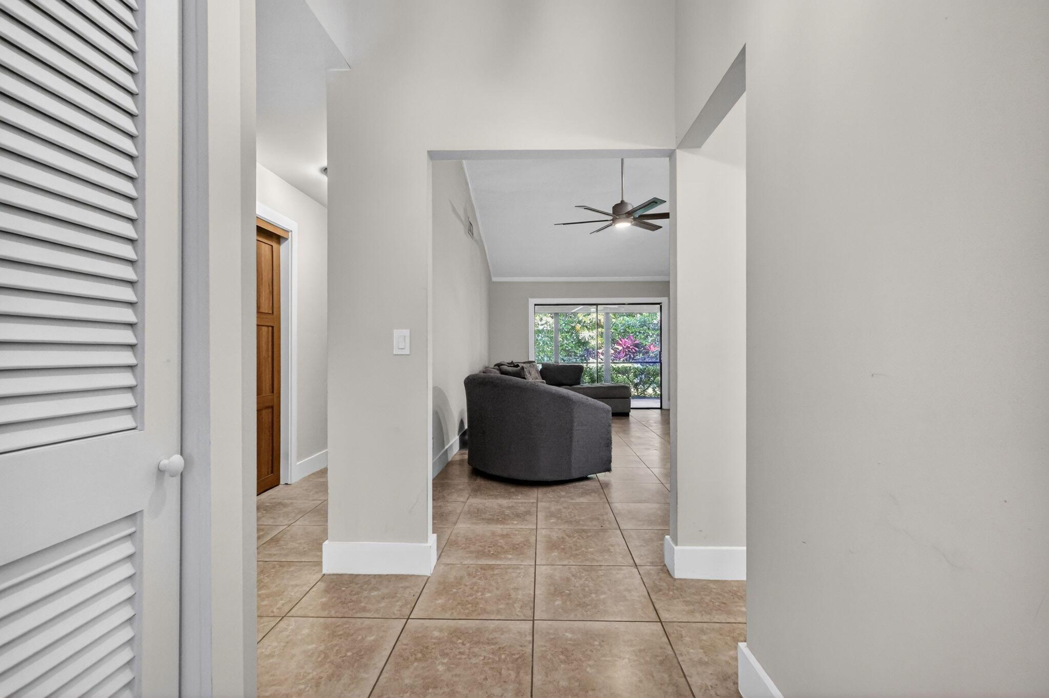 11837 Donlin Drive, Wellington, FL 33414, Wellington - Photo 3