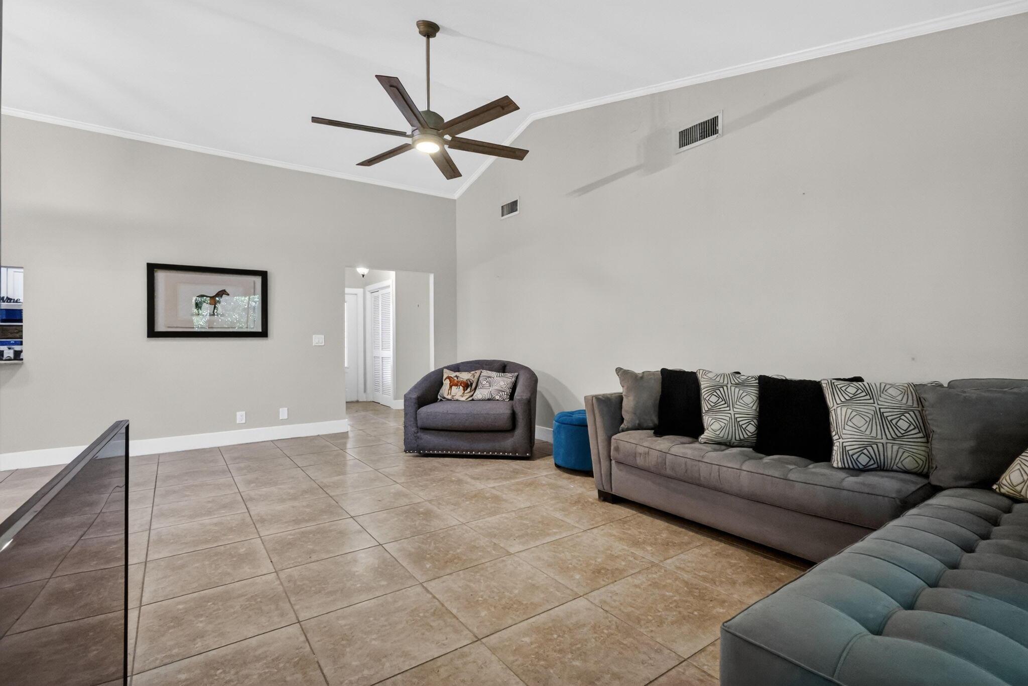 11837 Donlin Drive, Wellington, FL 33414, Wellington - Photo 5