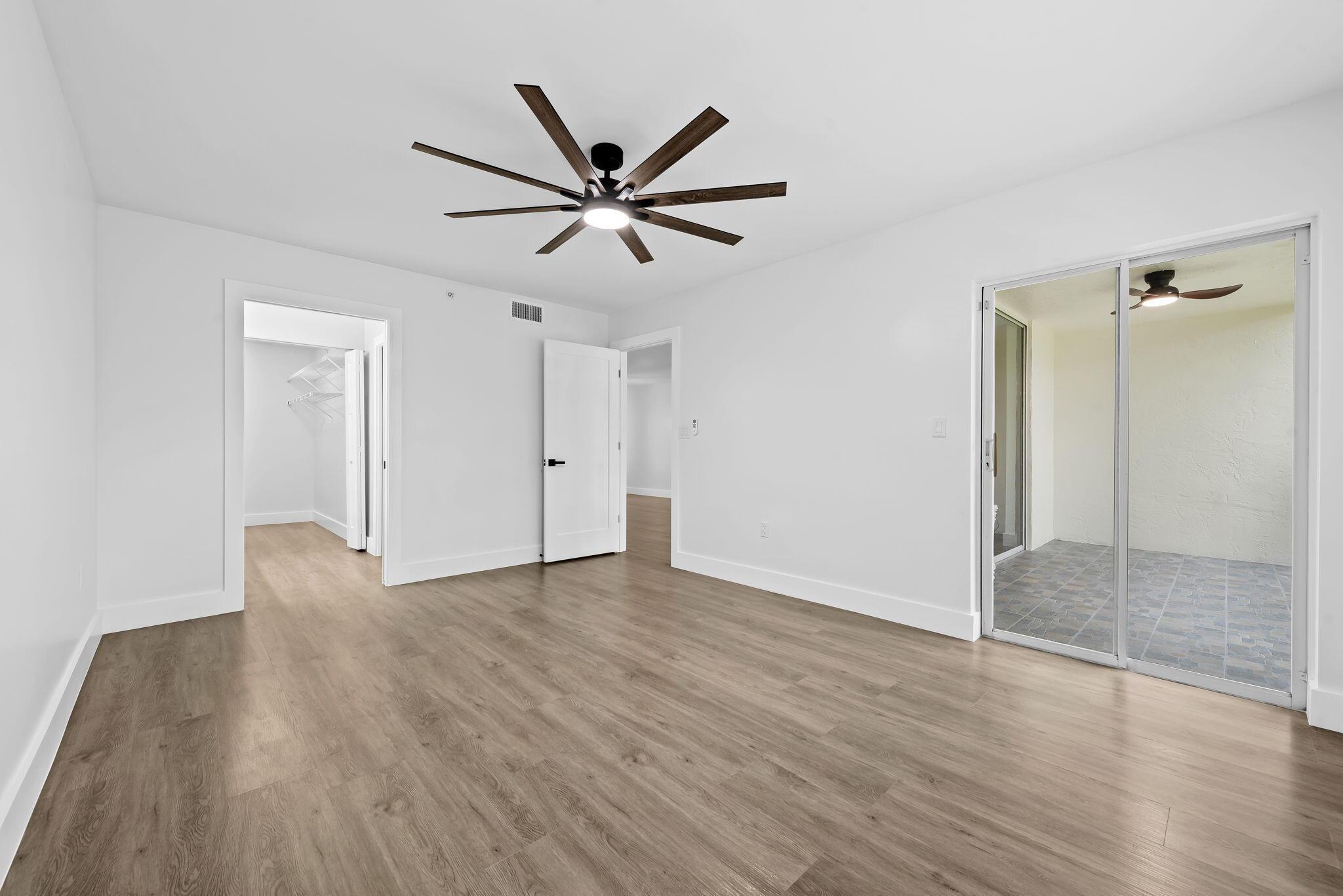 4734 E Lucerne Lakes Blvd E 303, Lake Worth, FL 33467, Lake Worth - Photo 5