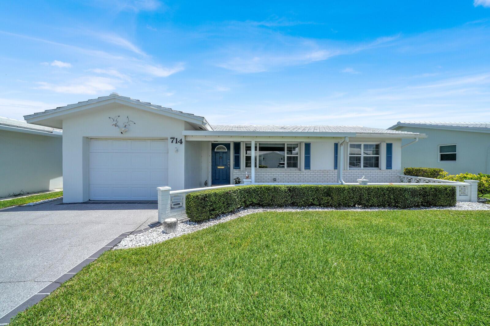714 SW 16th Street, Boynton Beach, FL 33426, Boynton Beach - Photo 2