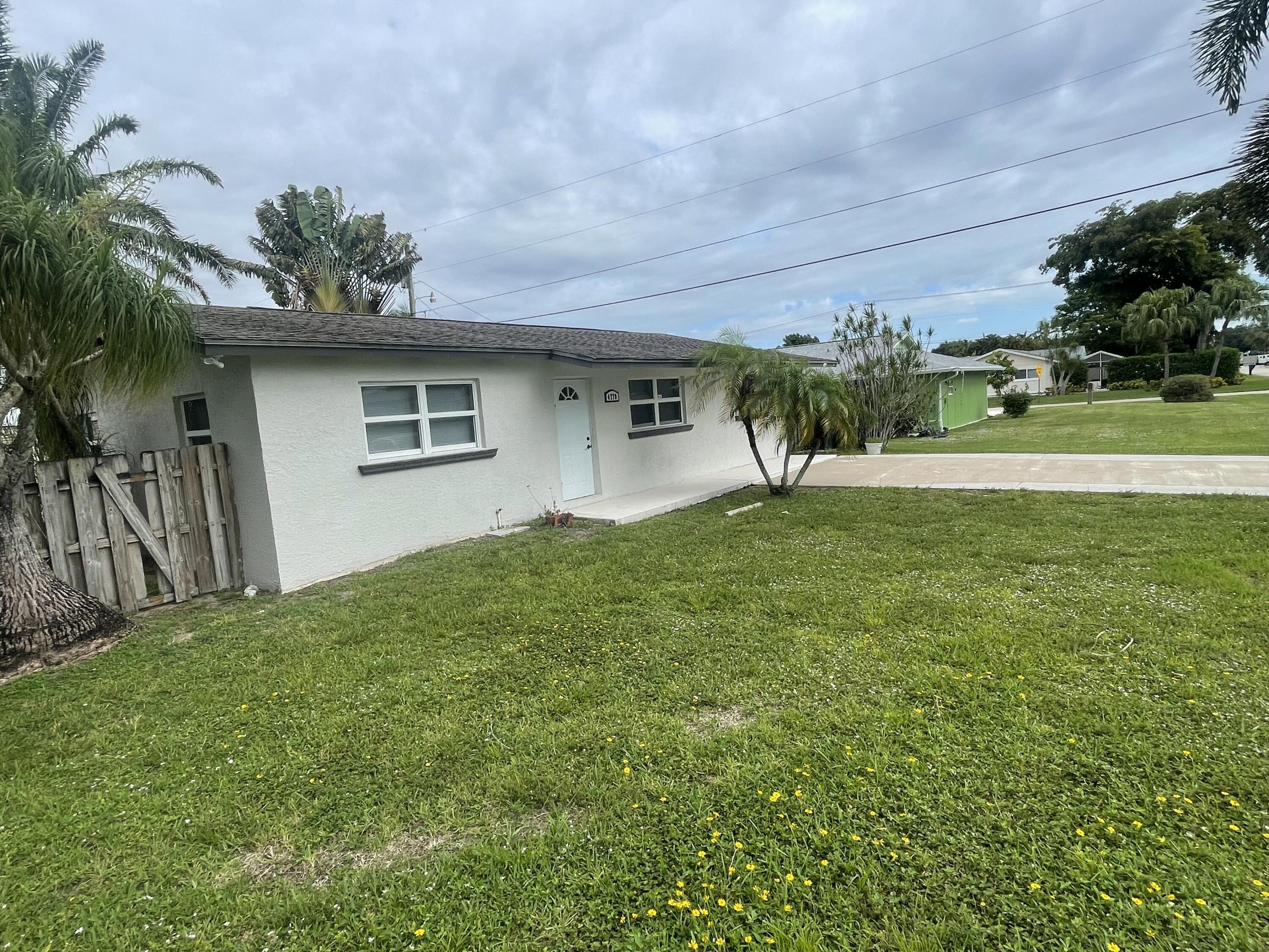 4779 Bonanza Road, Lake Worth, FL 33467, Lake Worth - Photo 2