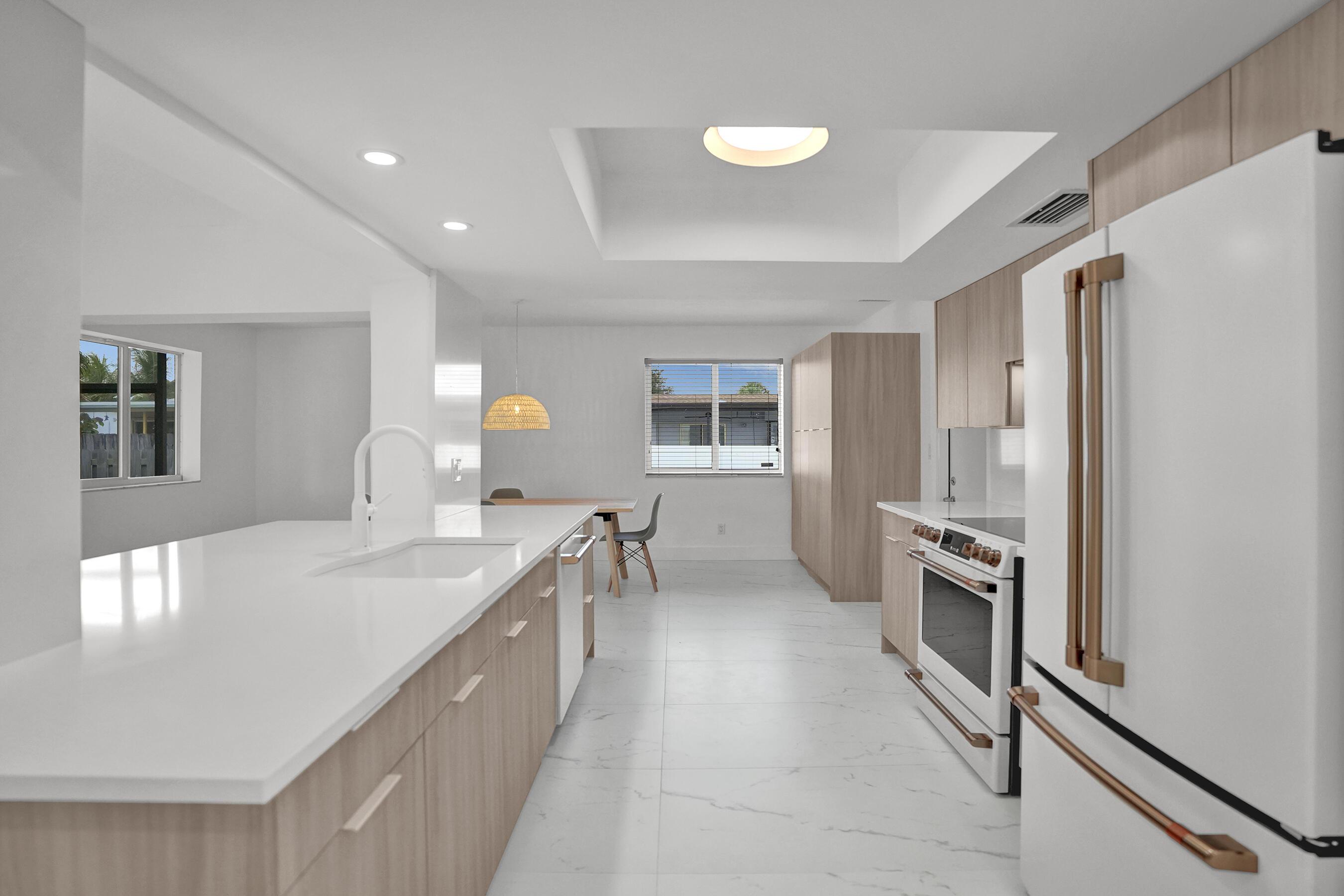 2030 N 54th Avenue, Hollywood, FL 33021, Hollywood - Photo 3