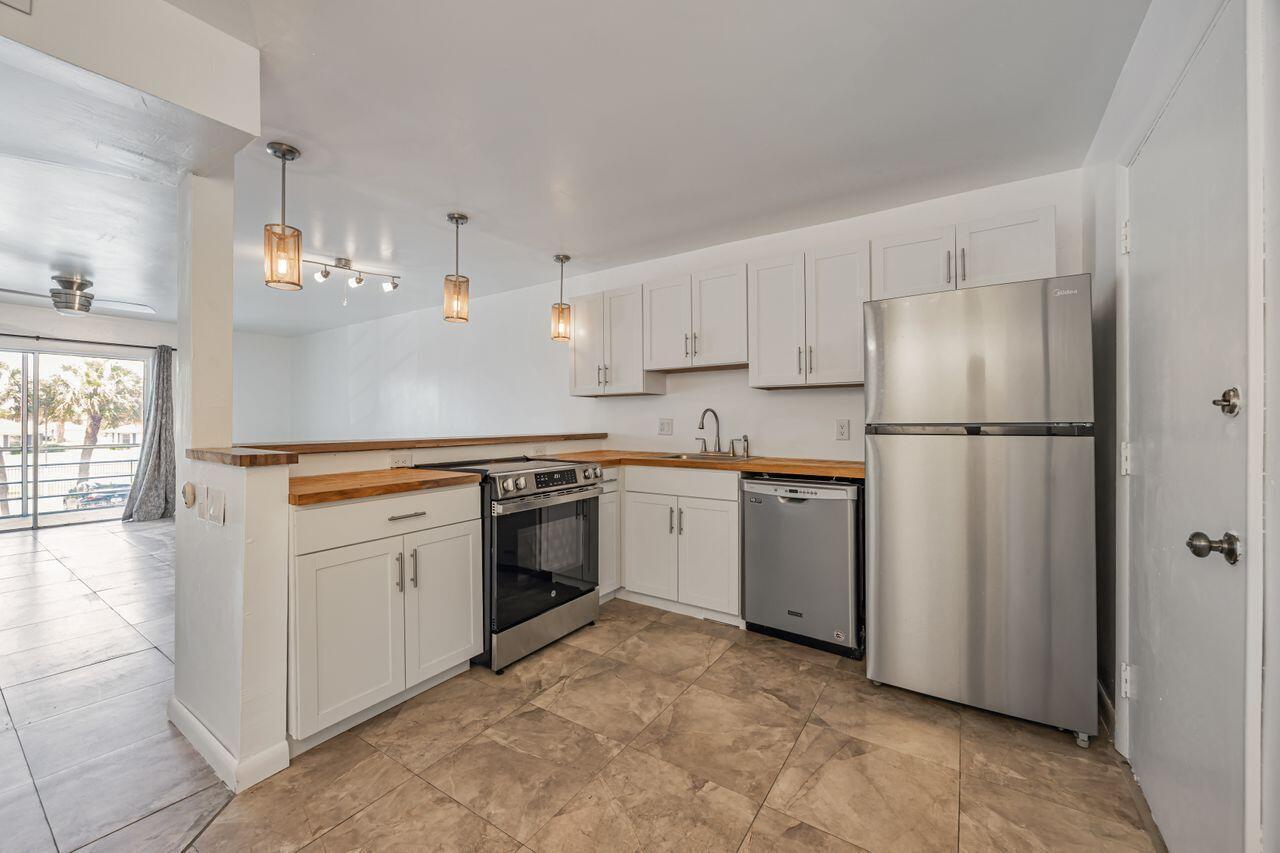 22605 SW 66th Avenue 206, Boca Raton, FL 33428, Boca Raton