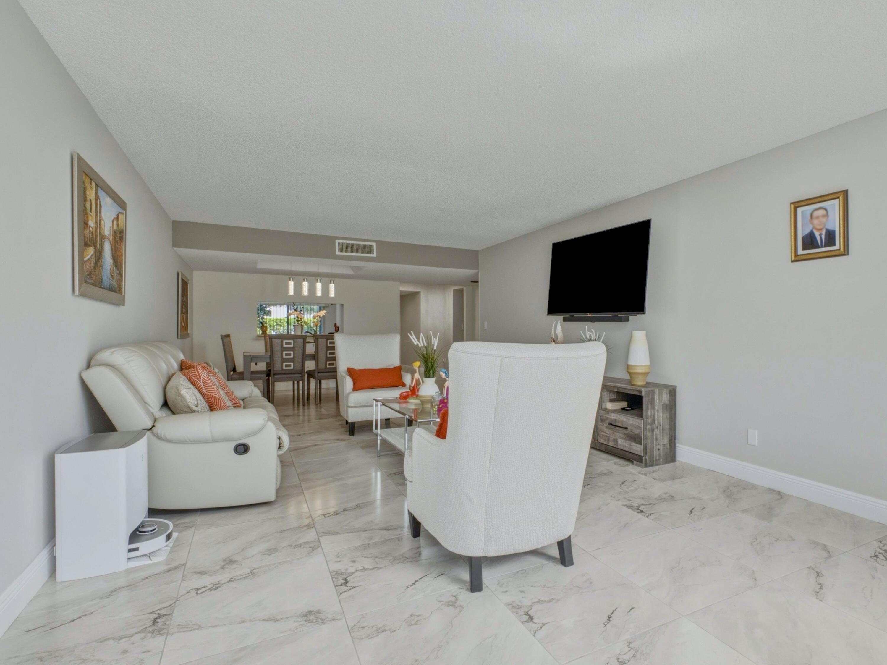 6698 N 10th Avenue N 116, Lake Worth, FL 33467, Lake Worth - Photo 5