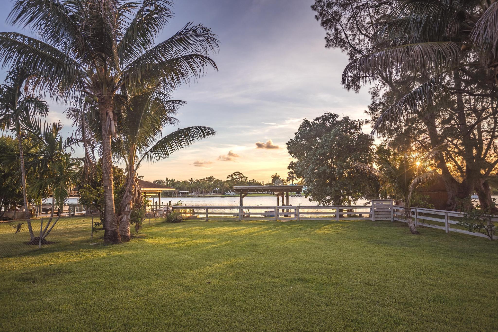 6563 Paul Mar Drive, Lake Worth, FL 33462, Lake Worth - Photo 2