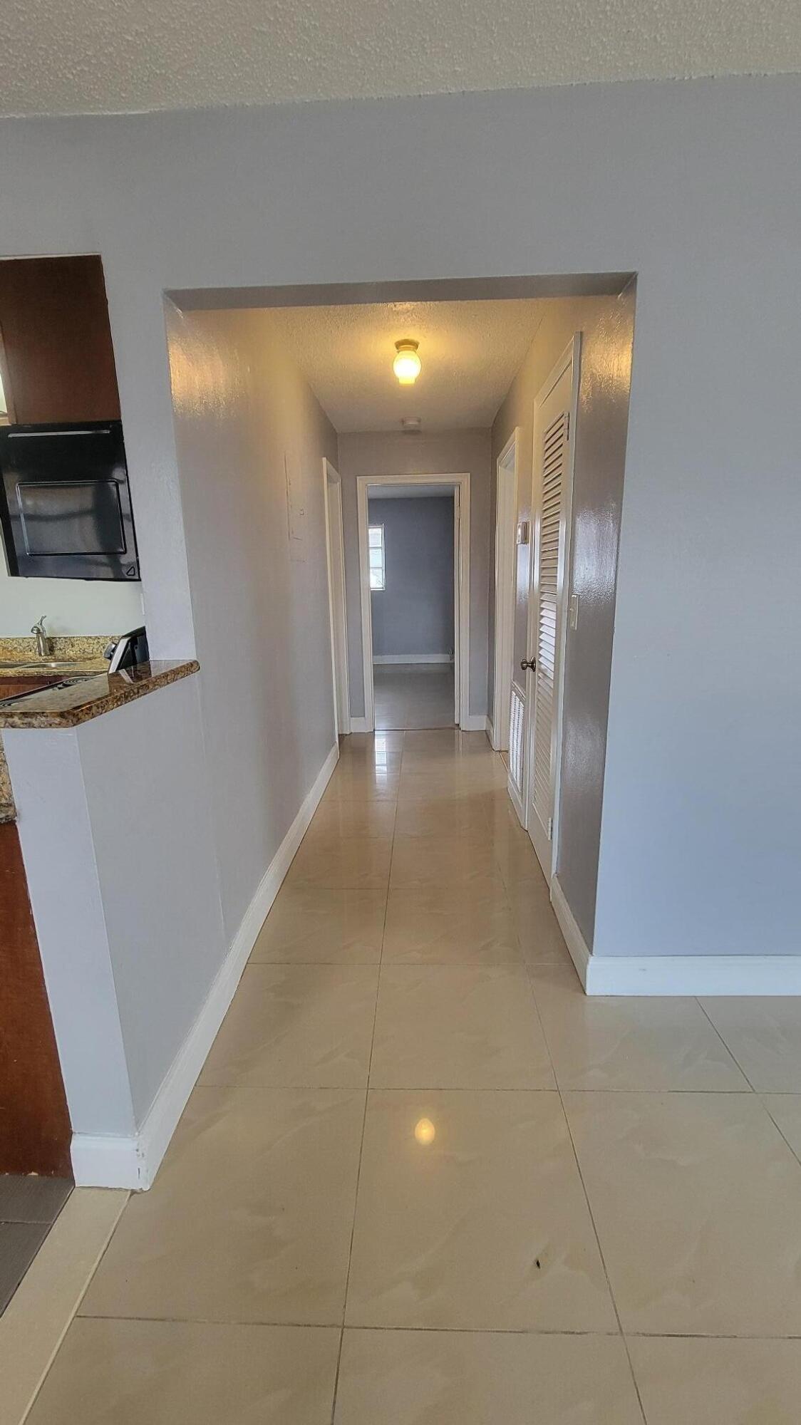 1821 NE 56th Street 4, Fort Lauderdale, FL 33308, Fort Lauderdale - Photo 4