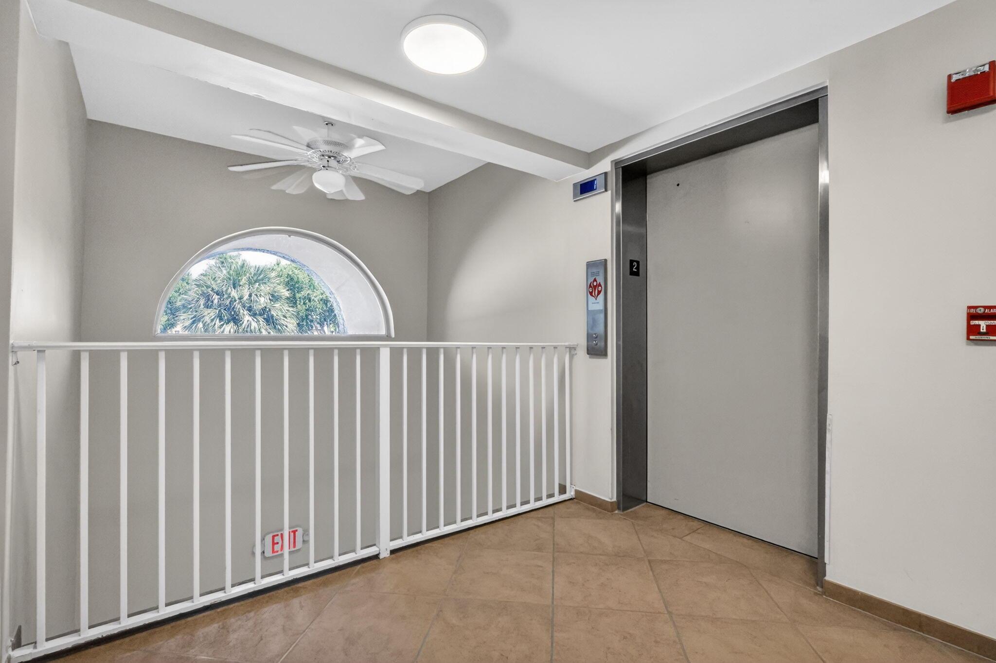 5906 Crystal Shores Drive 208, Boynton Beach, FL 33437, Boynton Beach - Photo 5