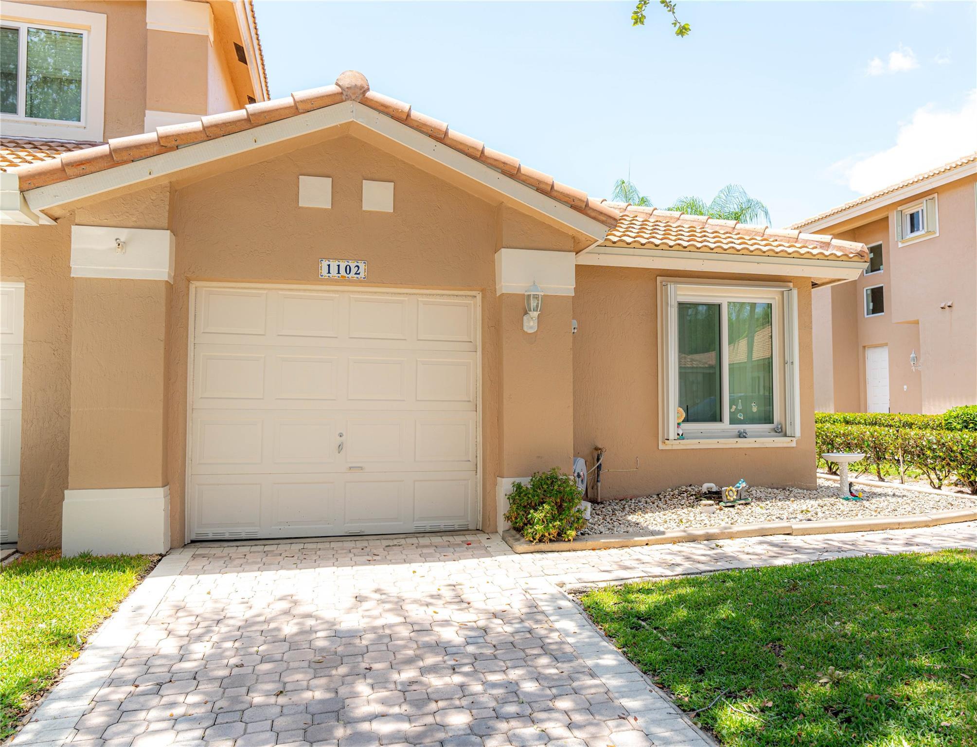 1102 SW 158th Avenue, Pembroke Pines, FL 33027, Pembroke Pines