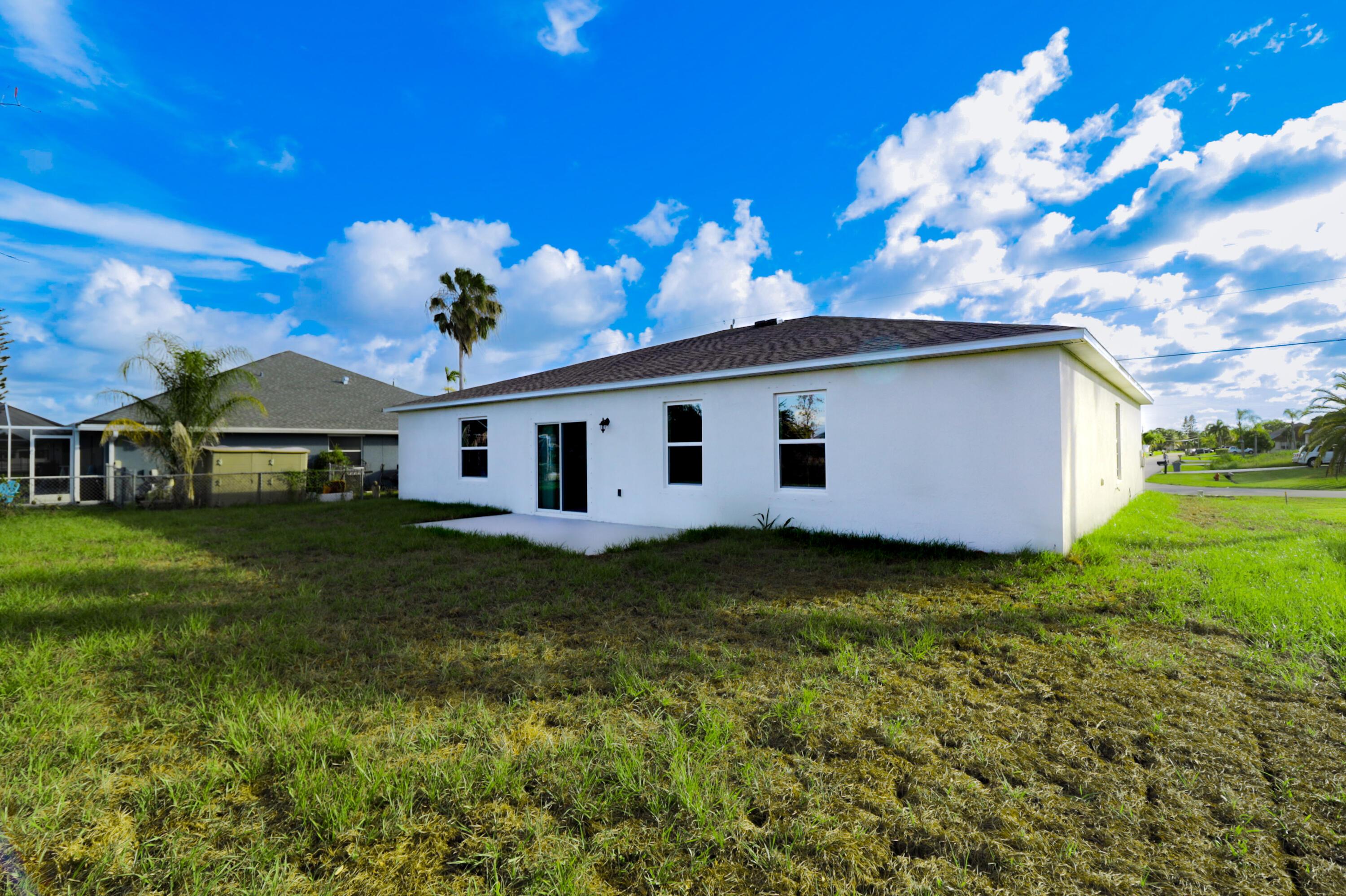 2061 SE Mantua Street, Port St. Lucie, FL 34952, Port St. Lucie - Photo 4
