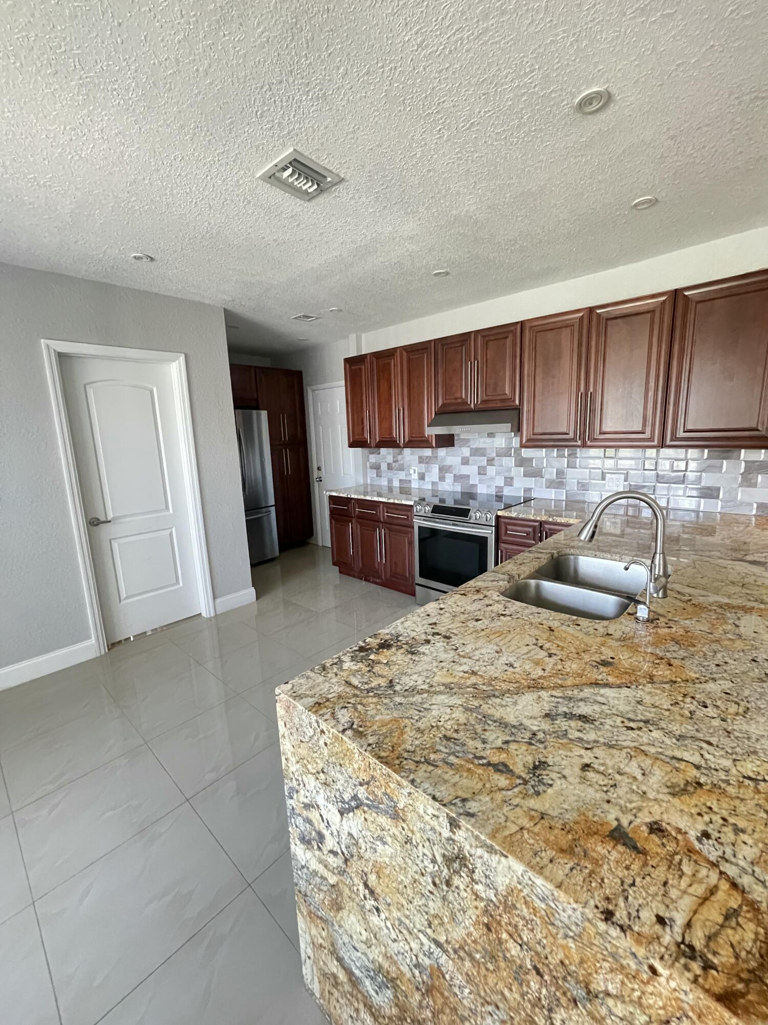 255 Foresteria Drive, Lake Park, FL 33403, Lake Park - Photo 3