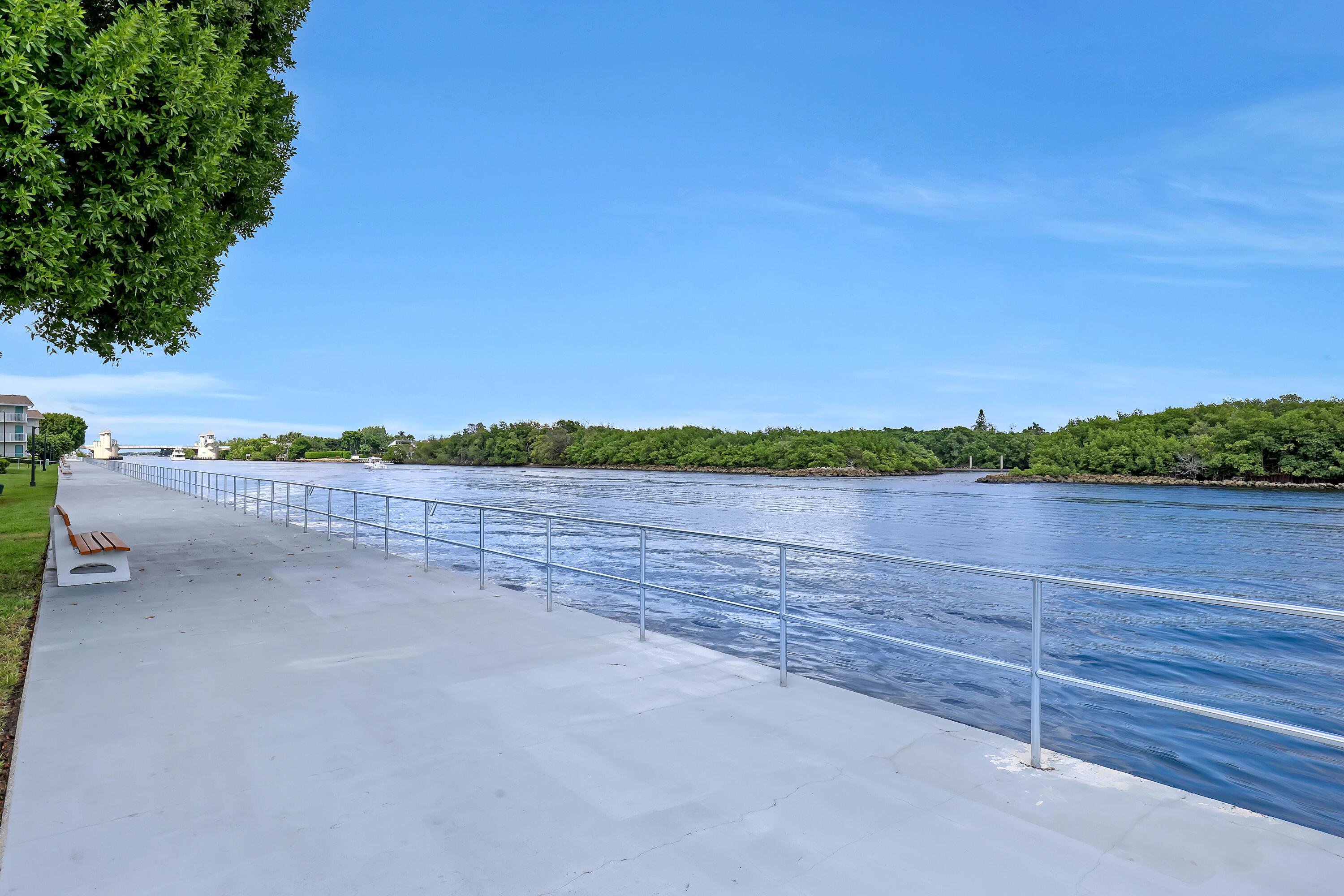 680 Horizon W 110, Boynton Beach, FL 33435, Boynton Beach - Photo 2