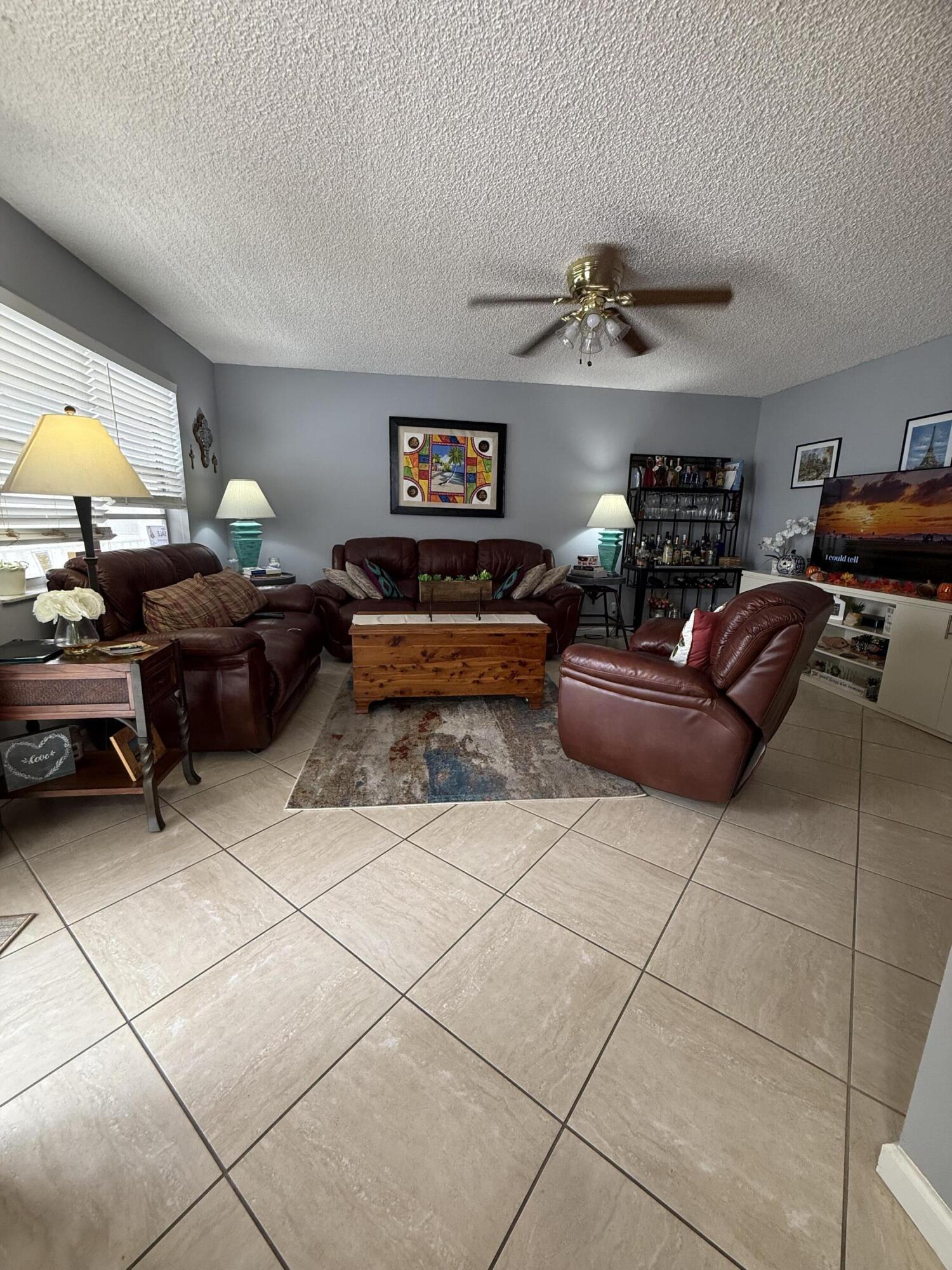462 Normandy J, Delray Beach, FL 33484, Delray Beach - Photo 2