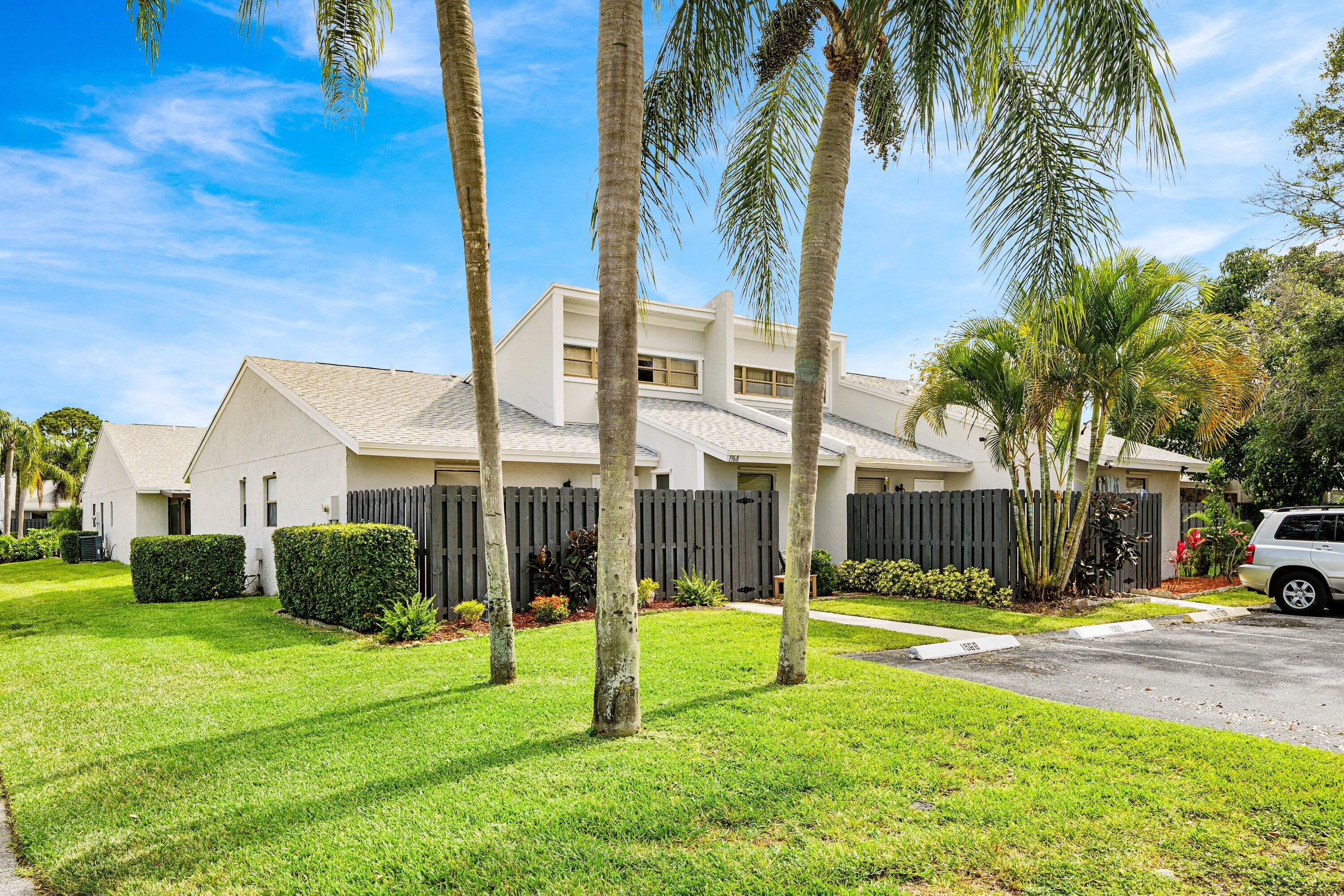 1968 Monks Court, West Palm Beach, FL 33415, West Palm Beach - Photo 3