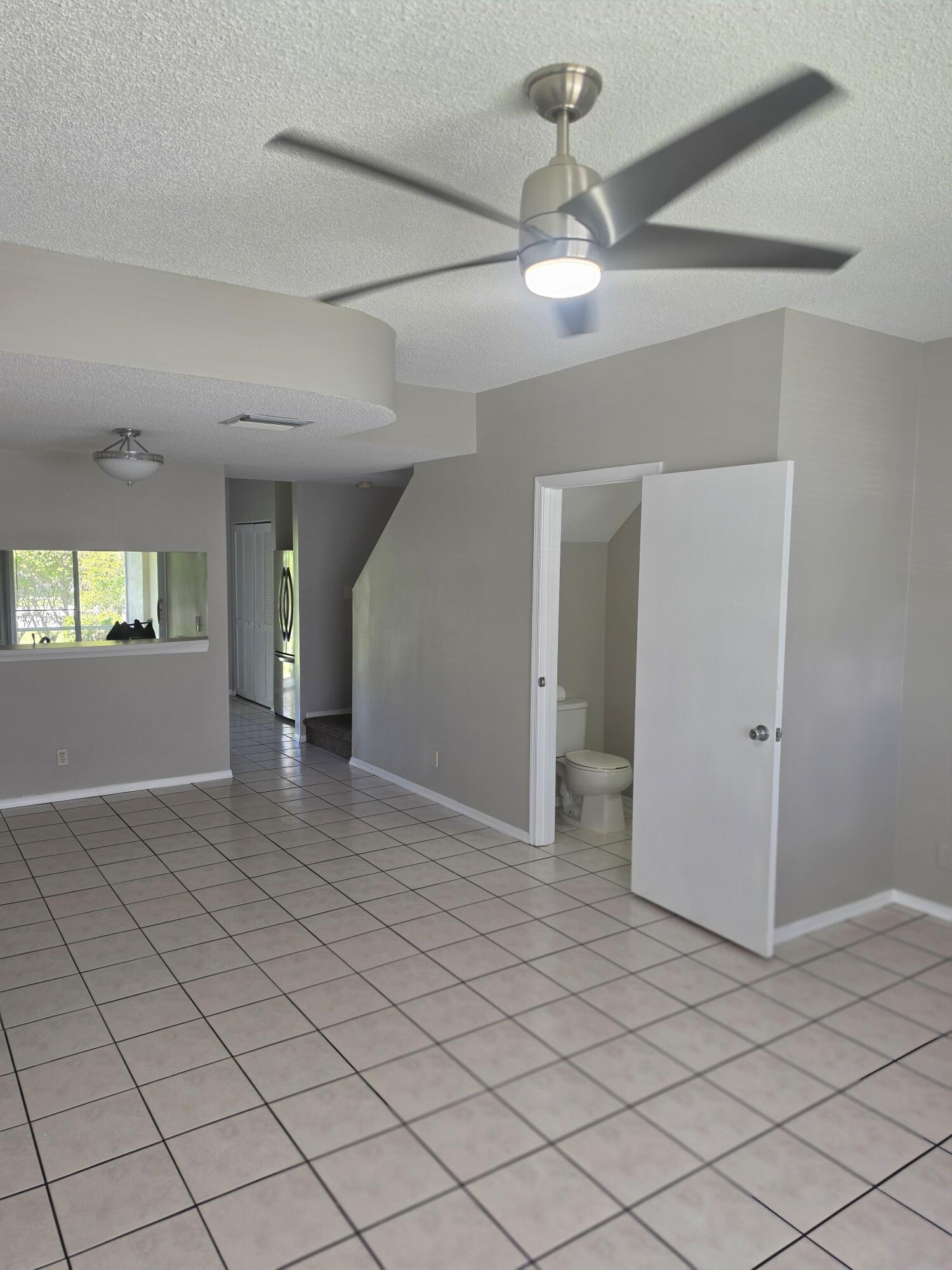 51 Whitehead Circle 51, Weston, FL 33326, Weston - Photo 5