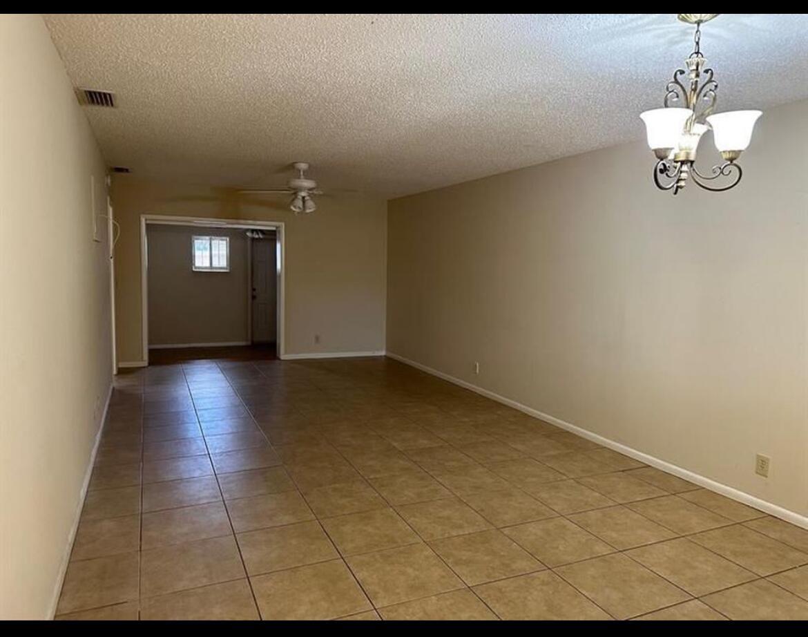 8682 Satalite Terrace, West Palm Beach, FL 33403, West Palm Beach - Photo 5