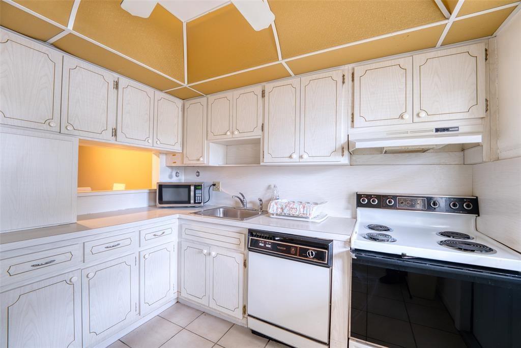 4700 Washington Street 105, Hollywood, FL 33021, Hollywood - Photo 3
