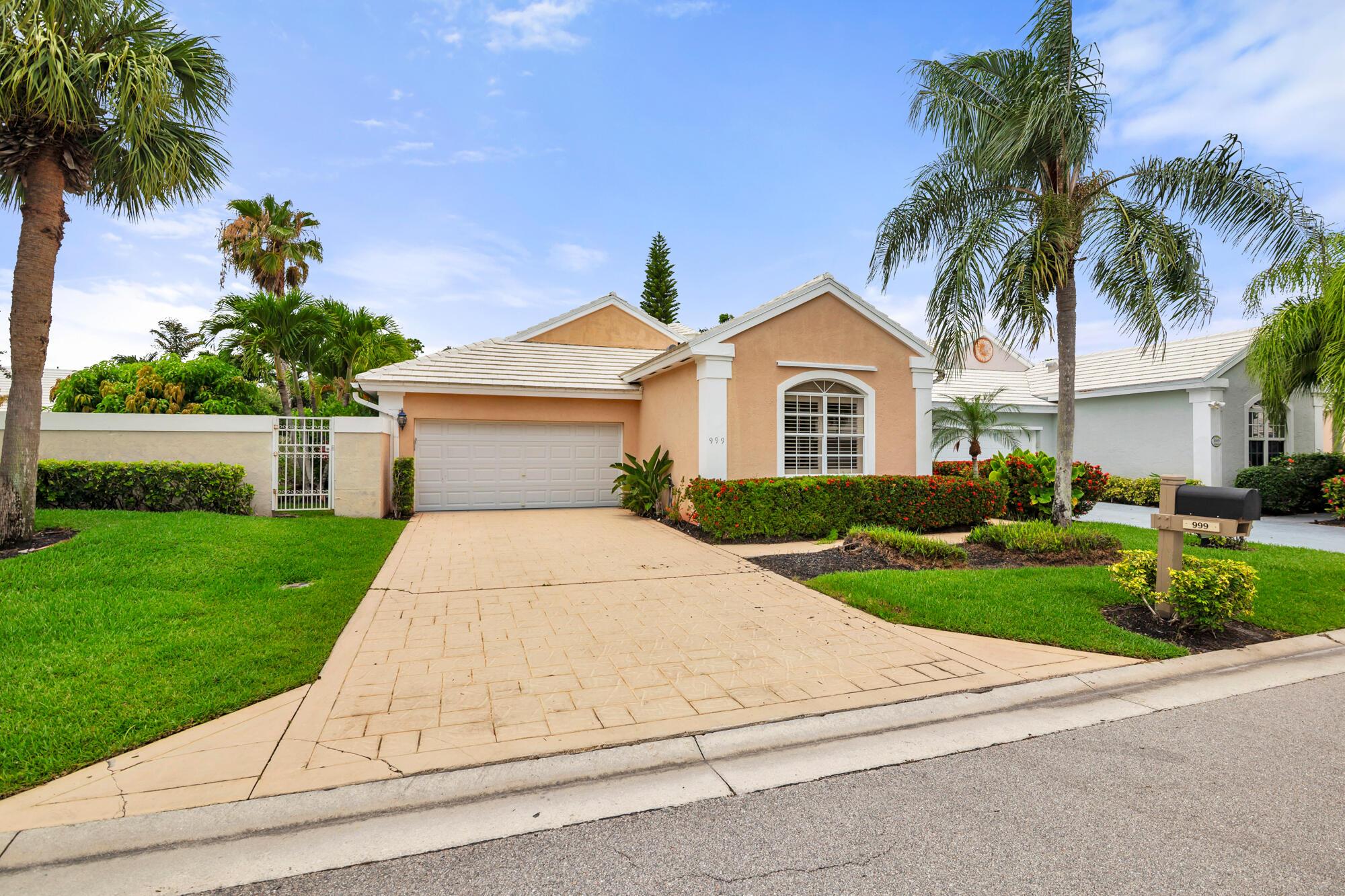 999 Lytham Court, West Palm Beach, FL 33411, West Palm Beach - Photo 2