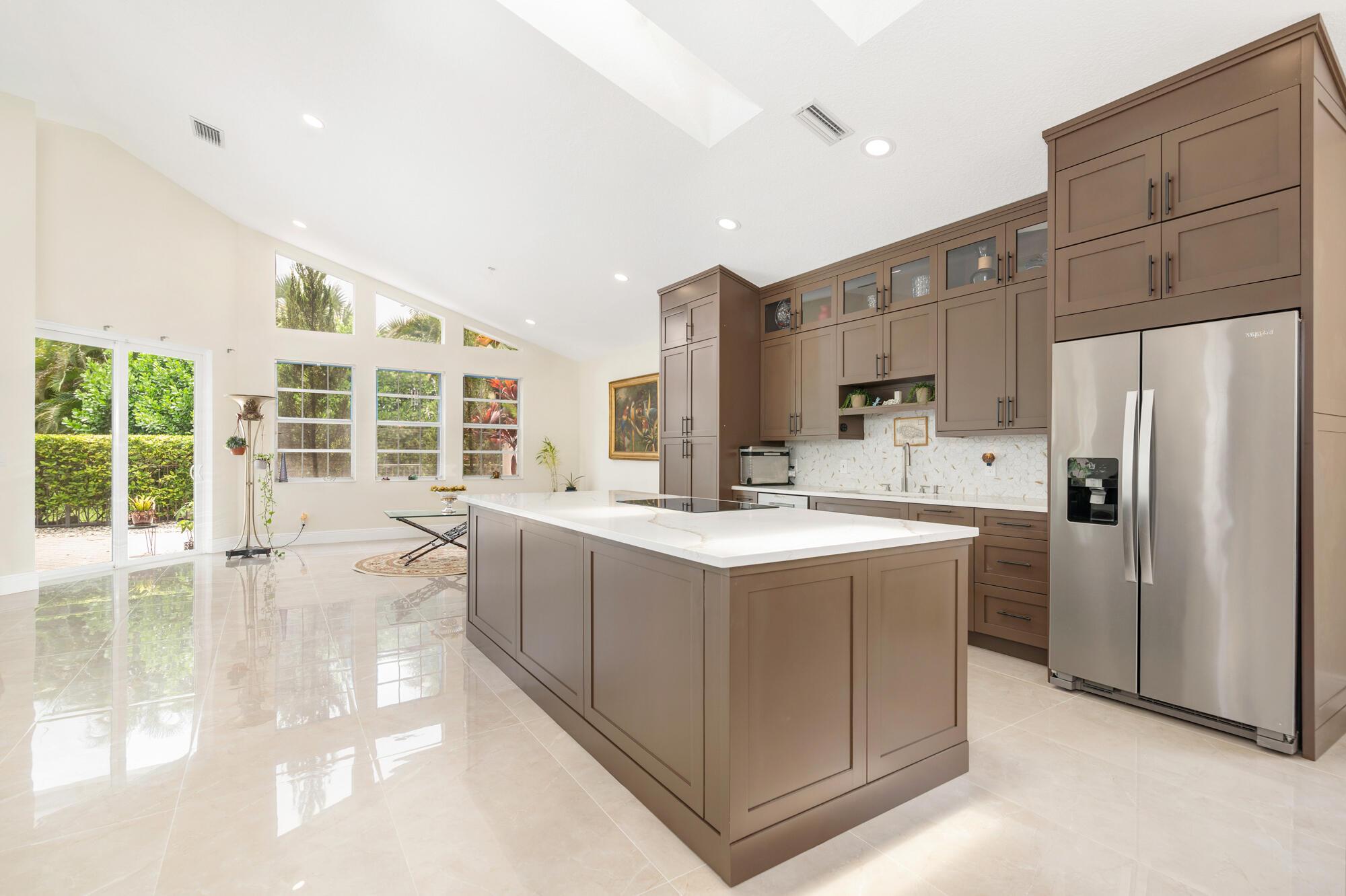 999 Lytham Court, West Palm Beach, FL 33411, West Palm Beach - Photo 5