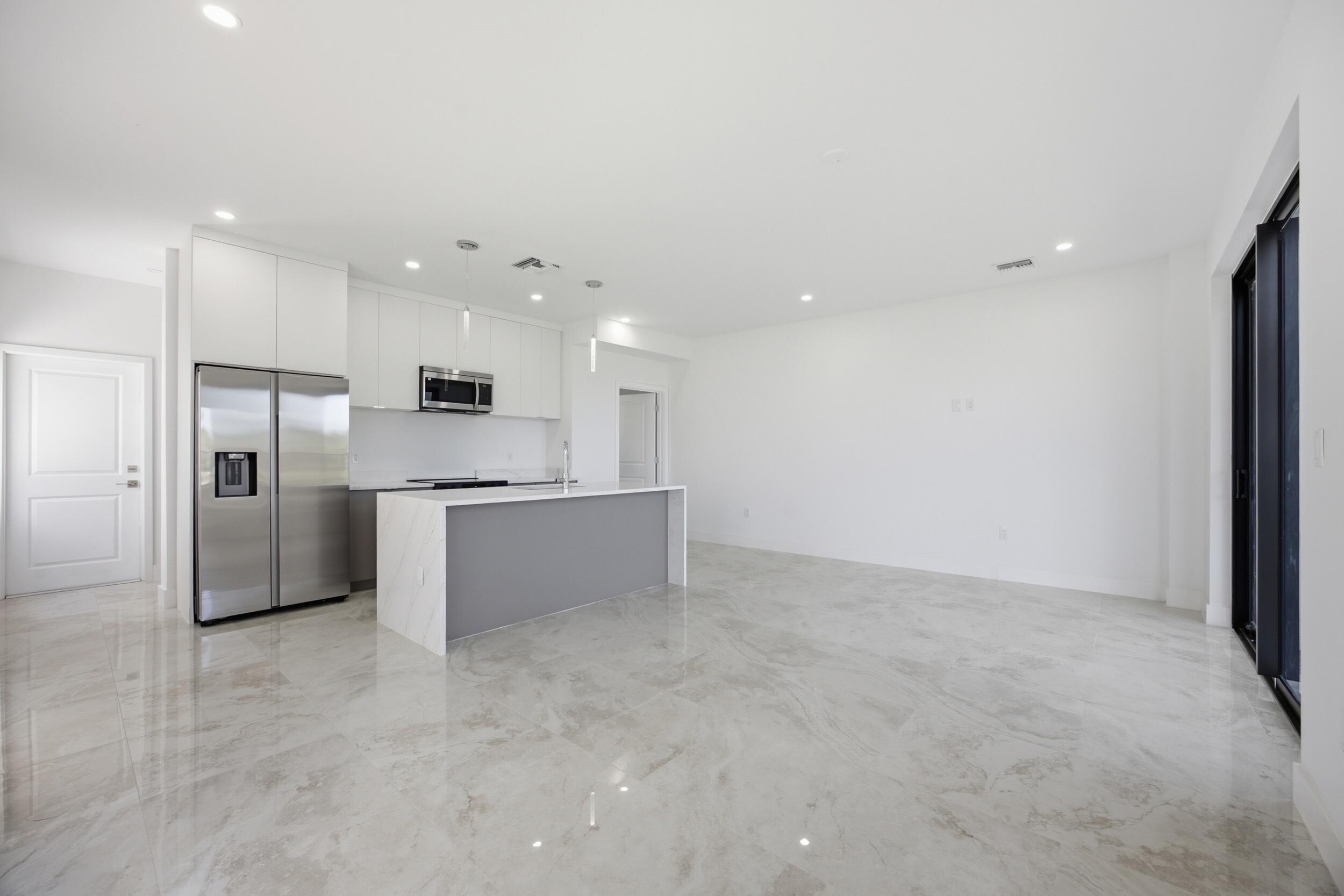 1542 NW 1st Avenue, Pompano Beach, FL 33060, Pompano Beach - Photo 4