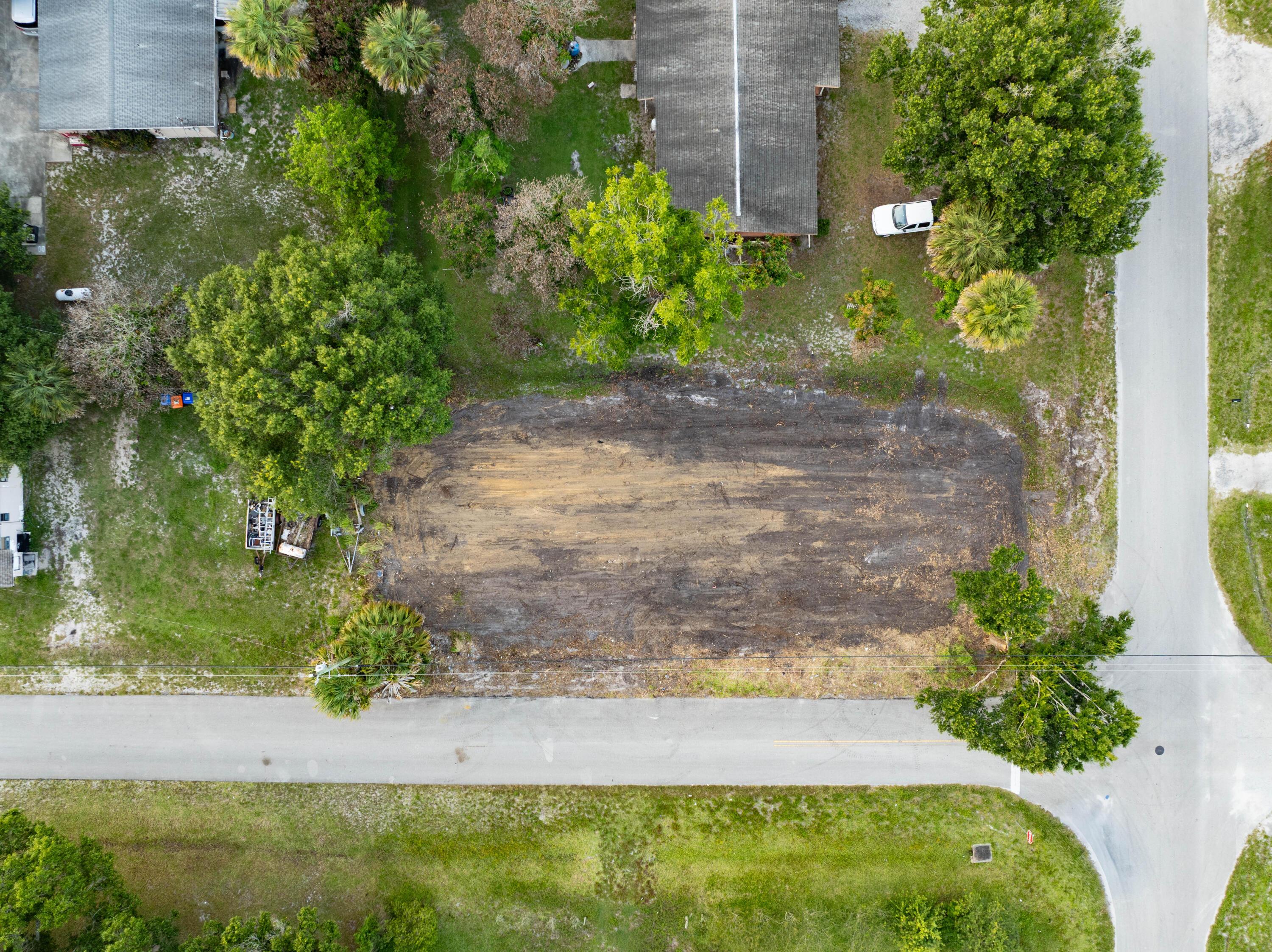 4805 34th Avenue, Vero Beach, FL 32967, Vero Beach - Photo 3