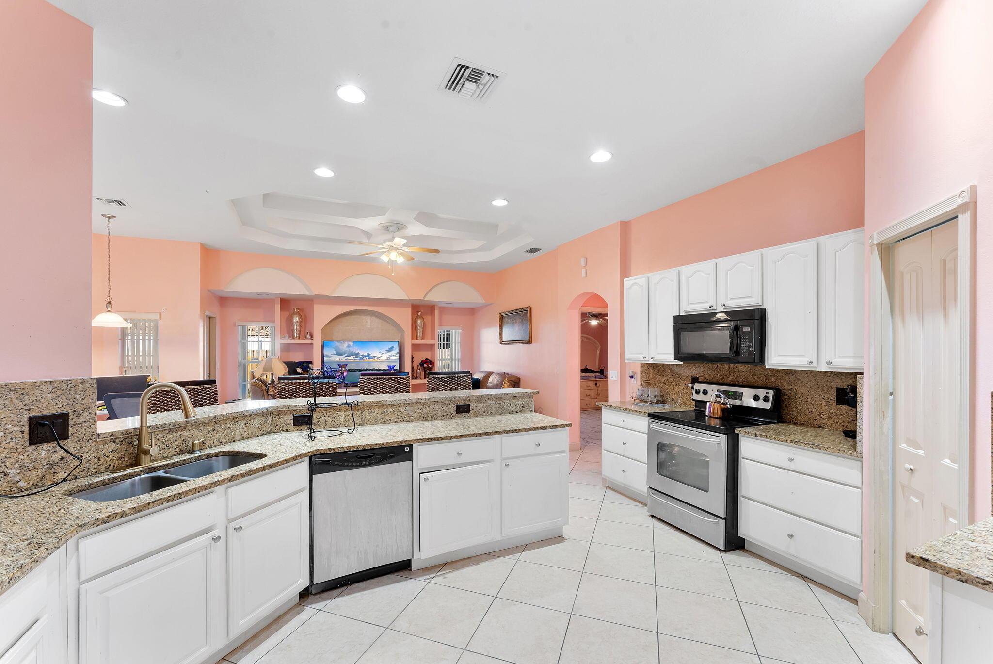 534 SW Halifax Avenue, Port St. Lucie, FL 34953, Port St. Lucie - Photo 5