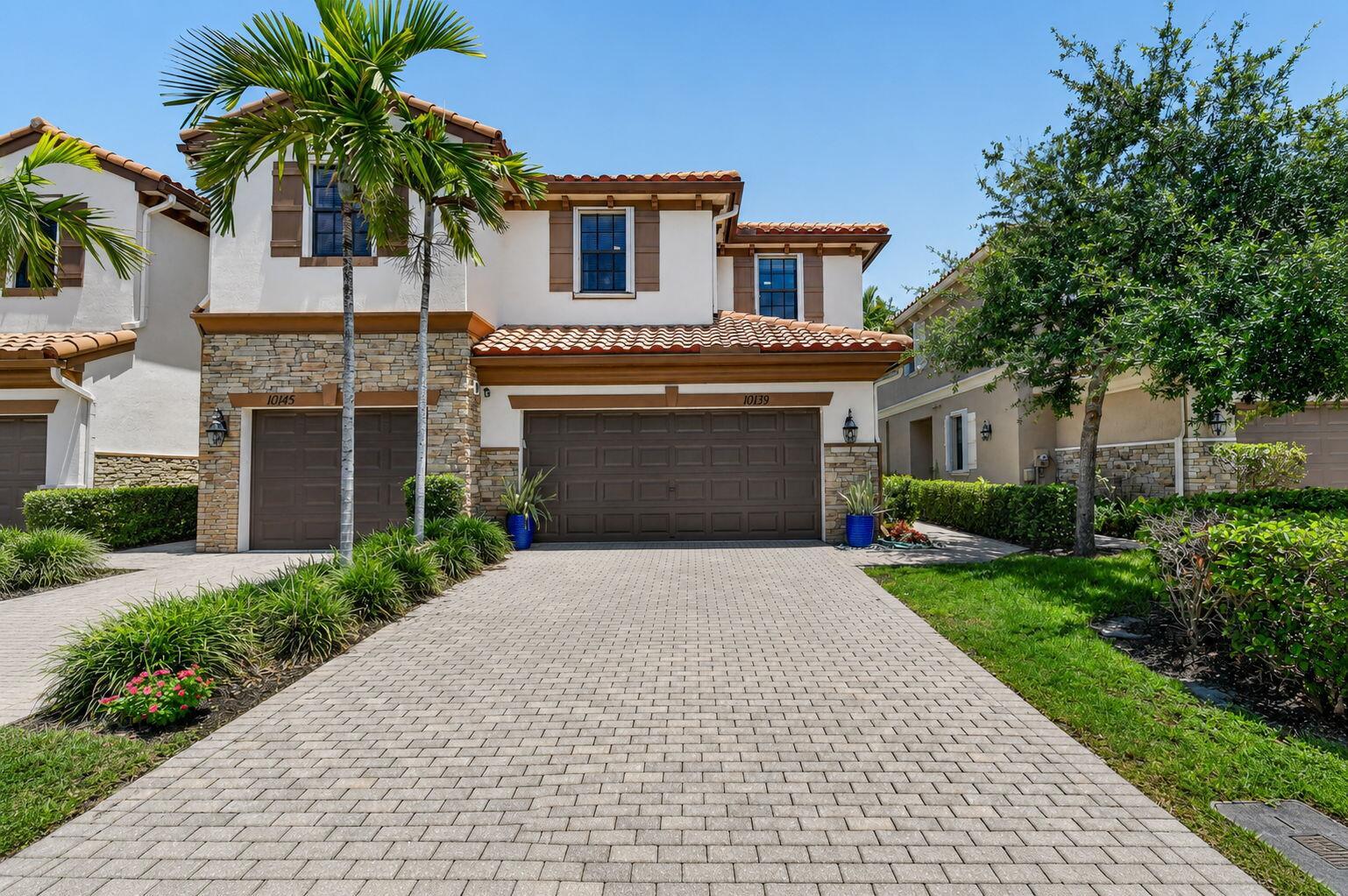 10139 Wellington Parc Drive, Wellington, FL 33449, Wellington - Photo 3