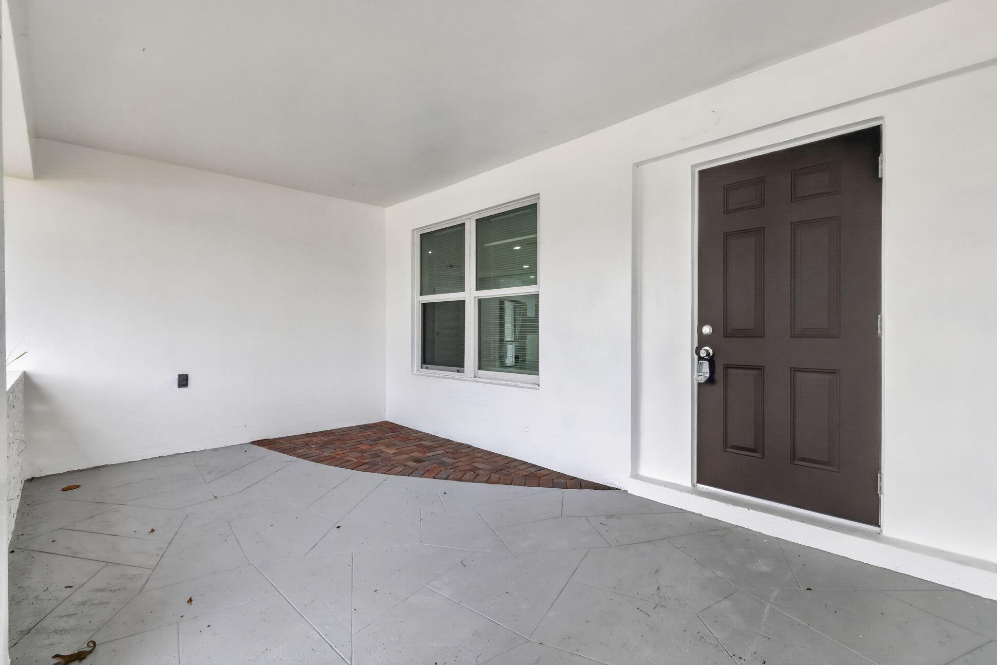 1408 Cochran Drive, Lake Worth Beach, FL 33461, Lake Worth Beach - Photo 4