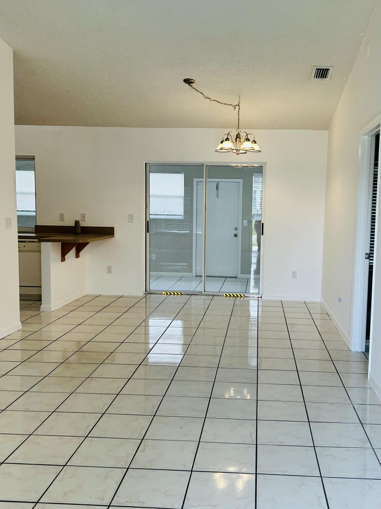 367 SW Donna Terrace, Port St. Lucie, FL 34984, Port St. Lucie - Photo 4