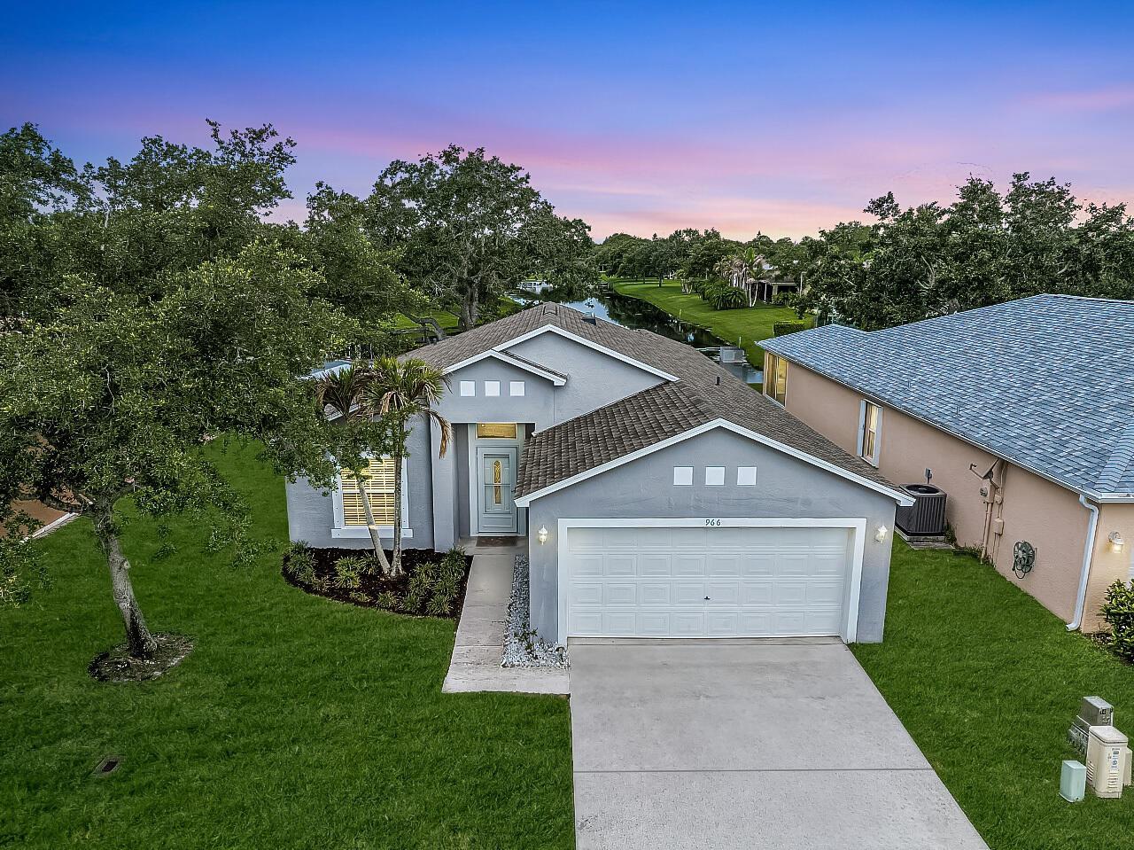 966 E 13th Square, Vero Beach, FL 32960, Vero Beach - Photo 3