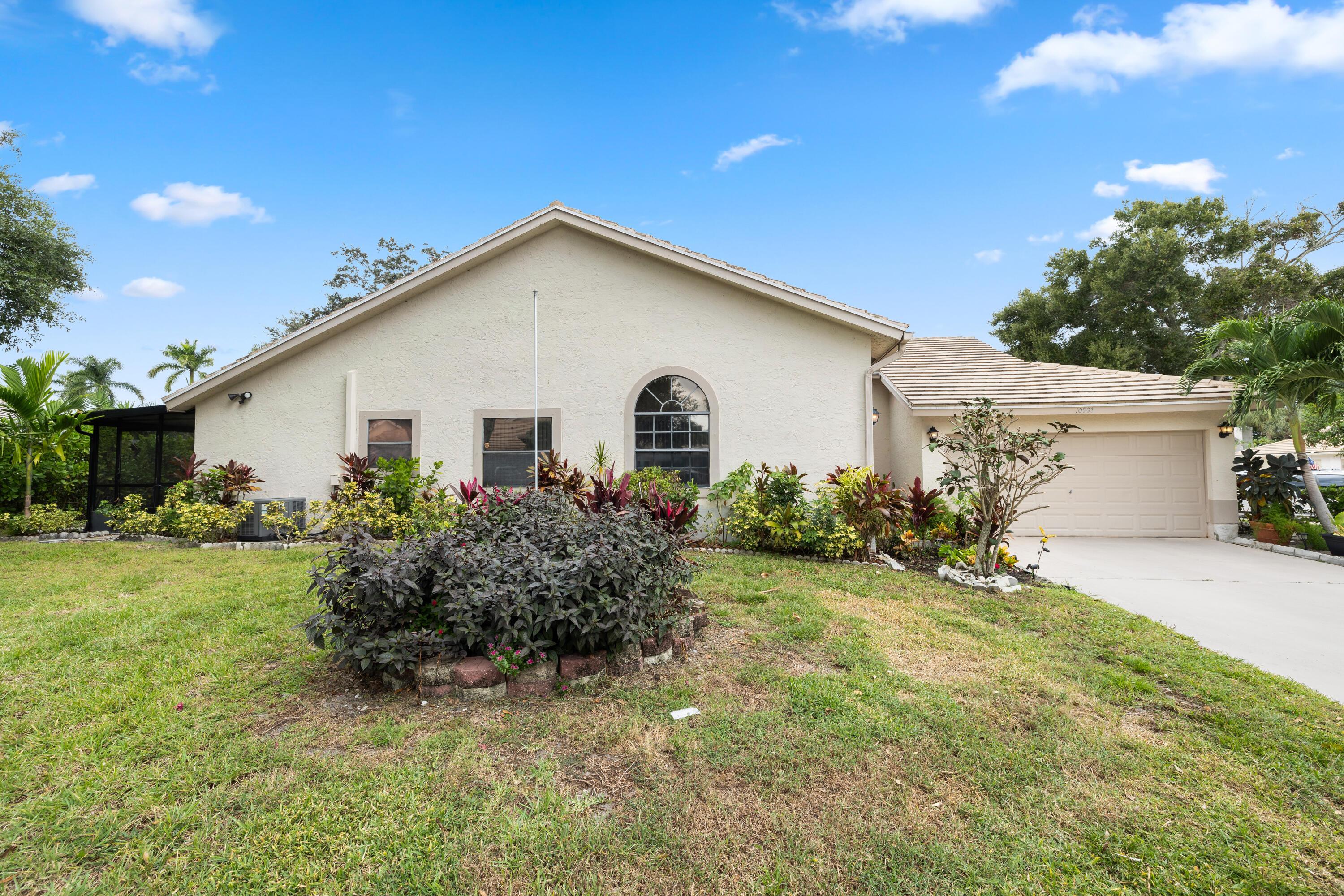 10933 Stafford Circle S, Boynton Beach, FL 33436, Boynton Beach - Photo 2