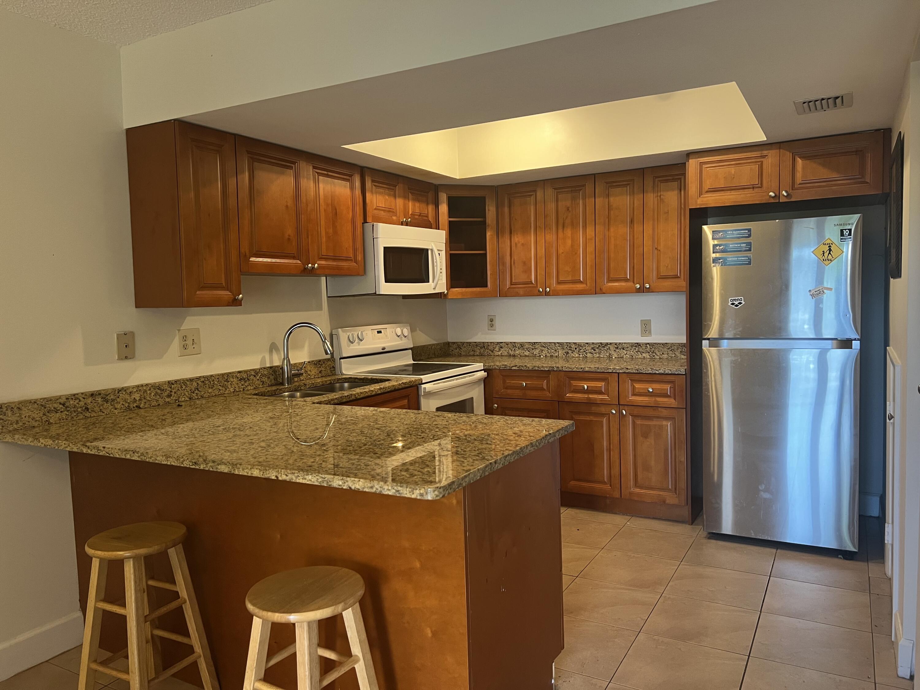 27 Matador Lane 6-20, Davie, FL 33324, Davie - Photo 3