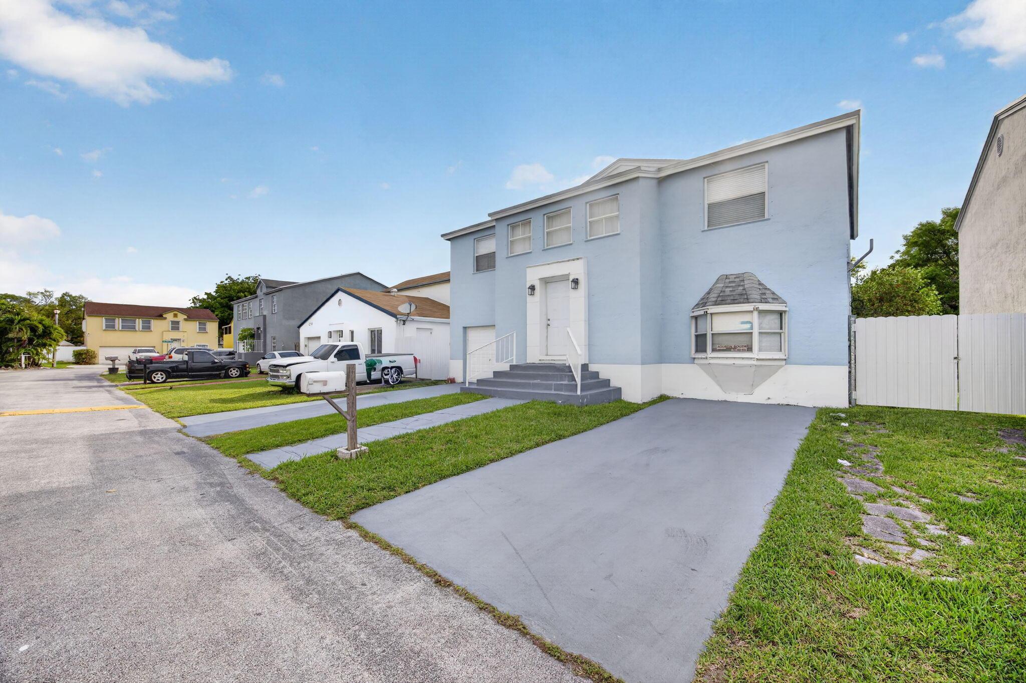 27277 SW 121st Court, Homestead, FL 33032, Homestead - Photo 3
