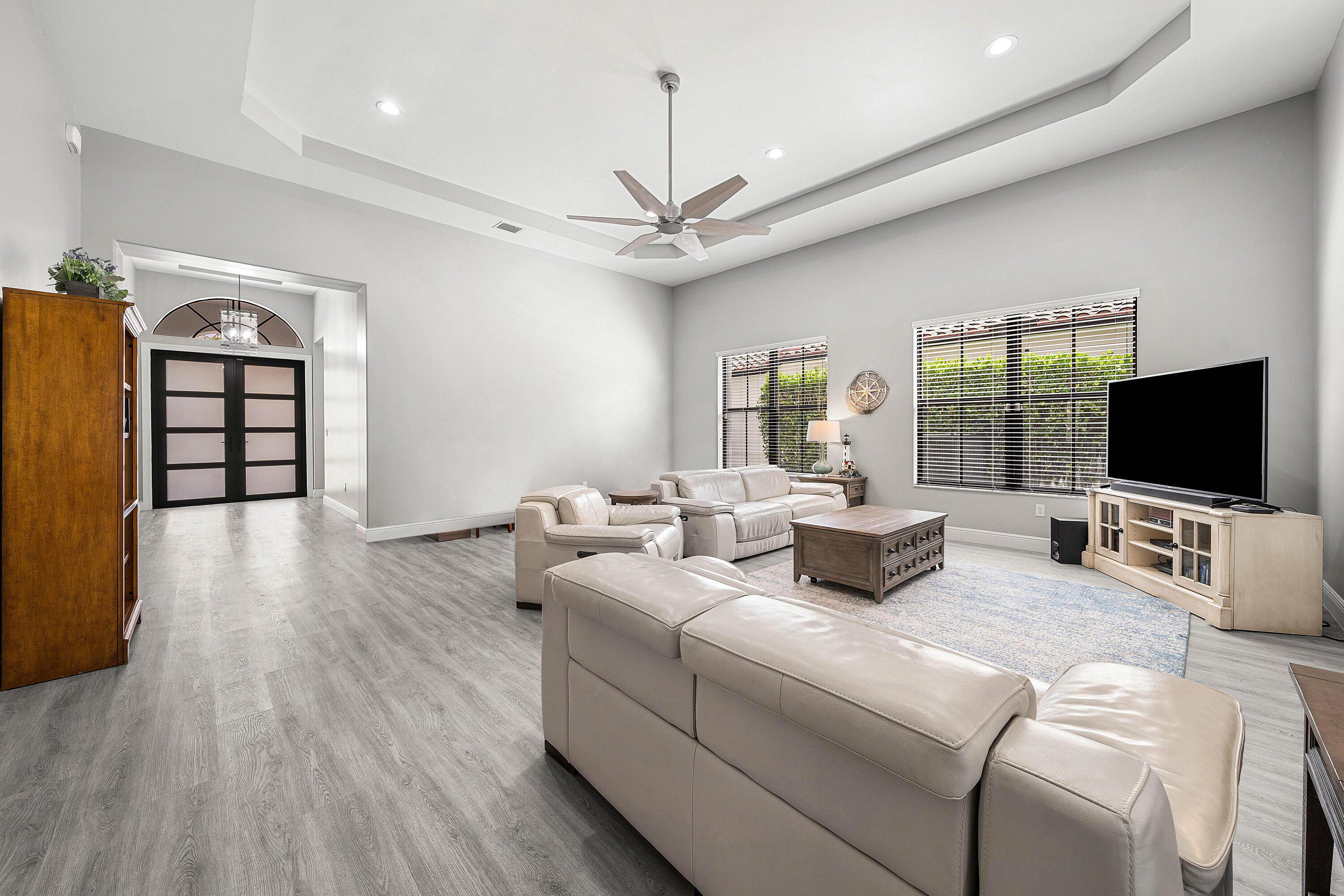6304 Vireo Court, Lake Worth, FL 33463, Lake Worth - Photo 4