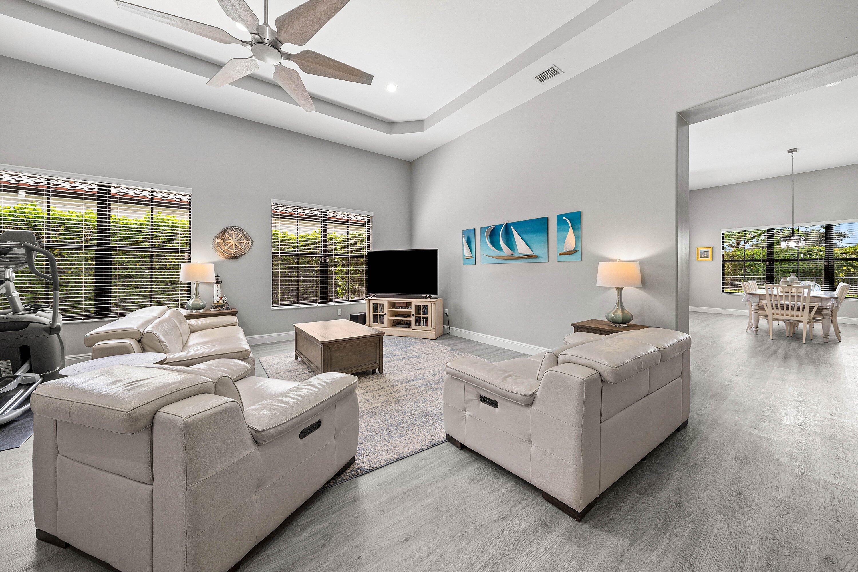 6304 Vireo Court, Lake Worth, FL 33463, Lake Worth - Photo 5