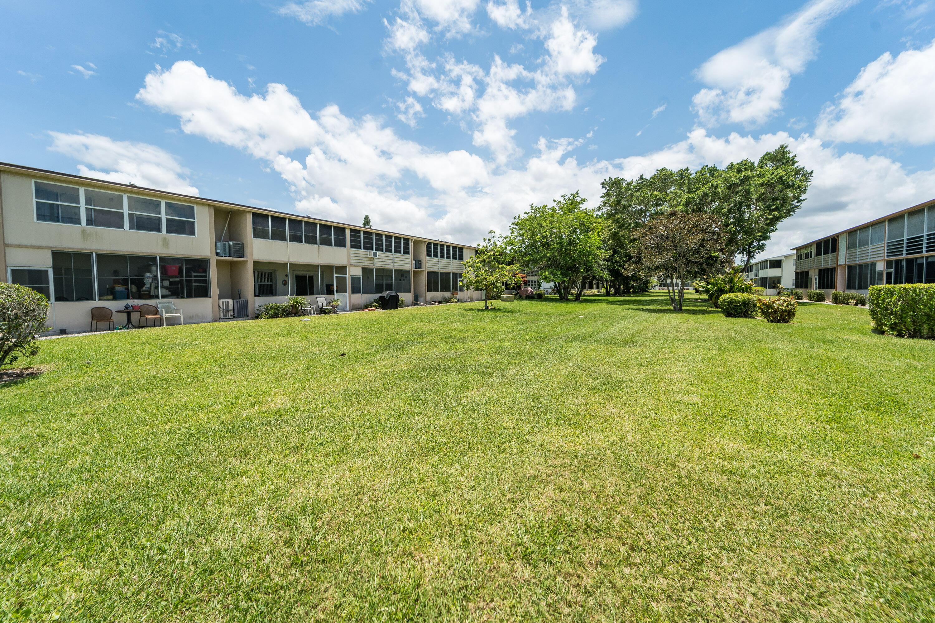 170 Kent J, West Palm Beach, FL 33417, West Palm Beach - Photo 5