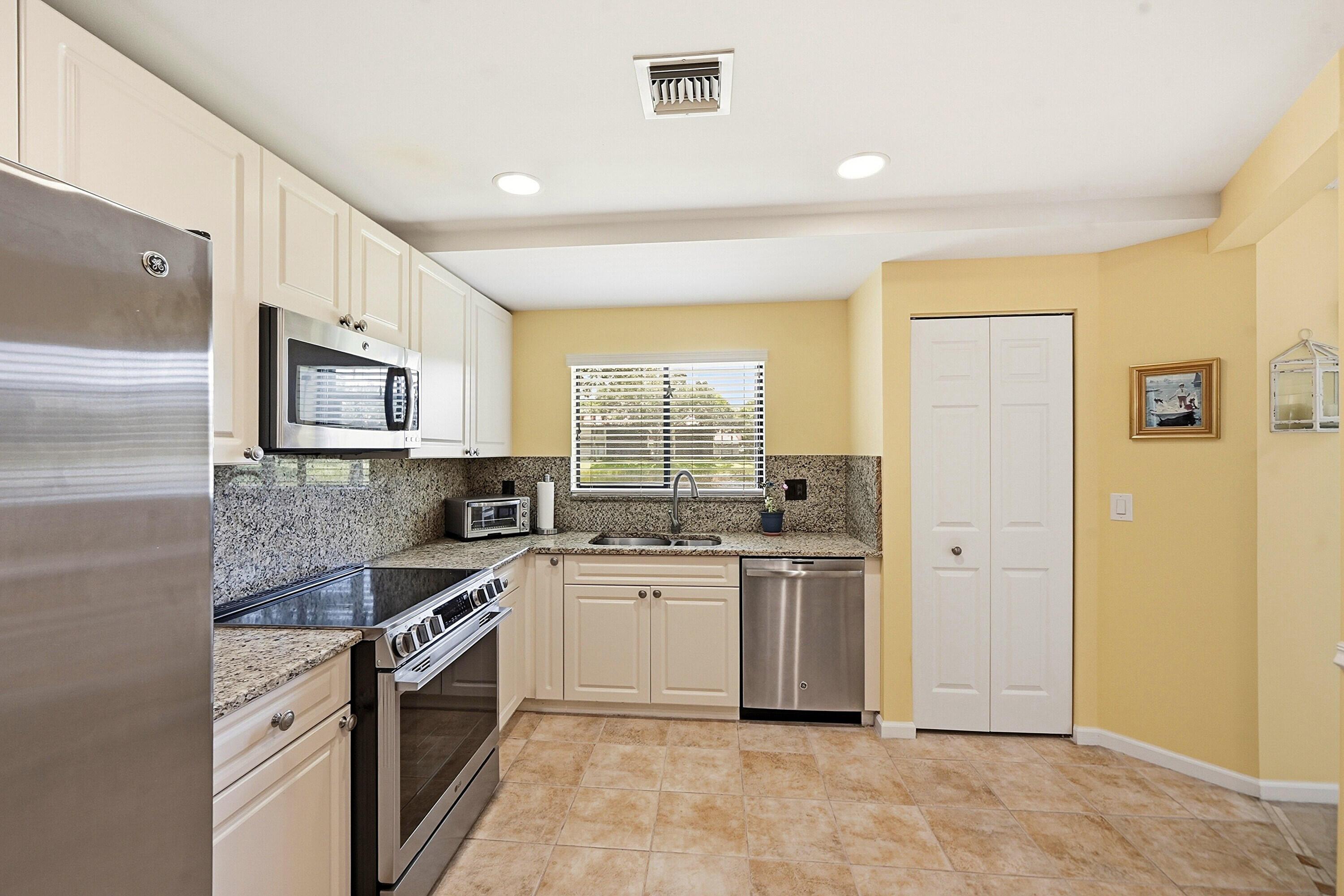 22 Lexington Lane W D, Palm Beach Gardens, FL 33418, Palm Beach Gardens - Photo 5