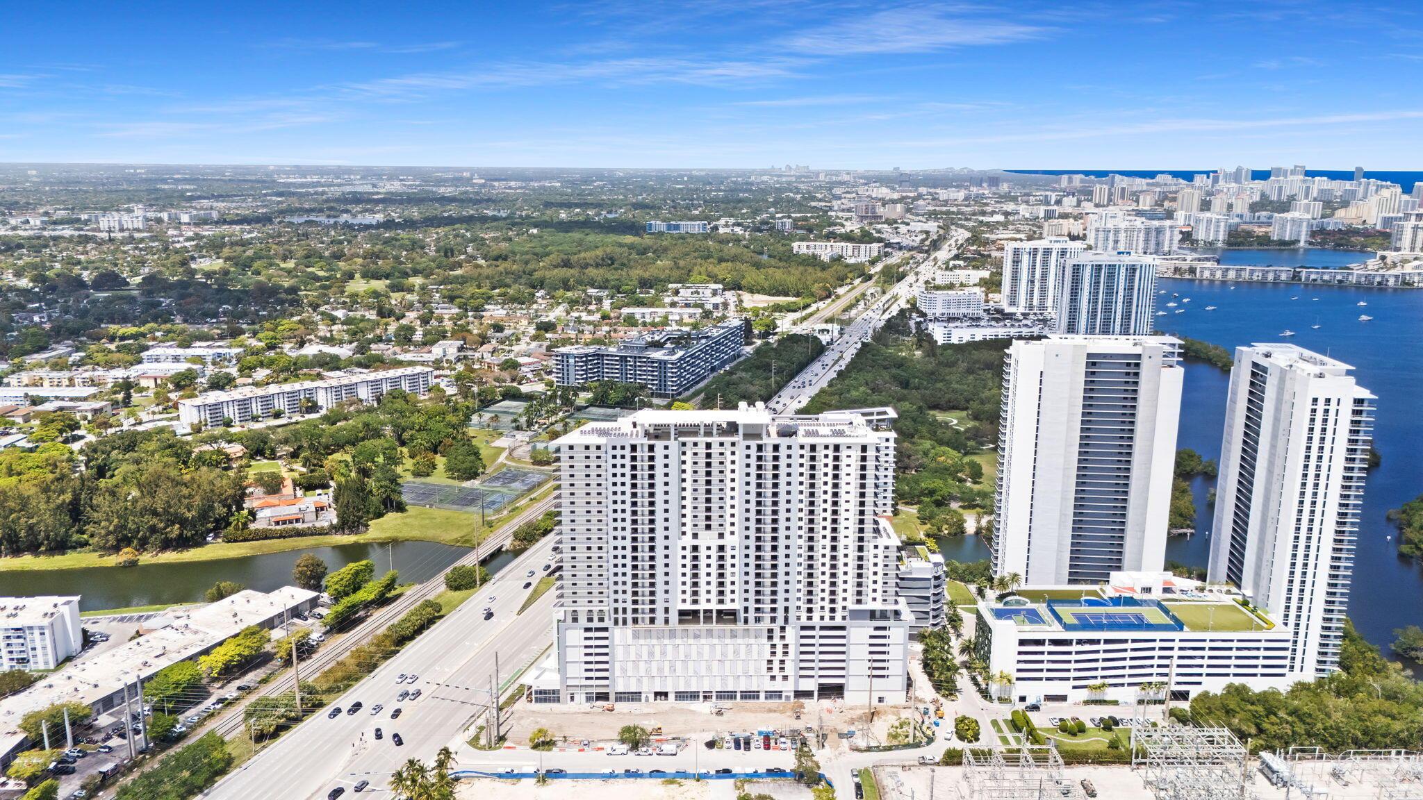 16375 Biscayne Boulevard, North Miami Beach, FL 33160, North Miami Beach - Photo 5