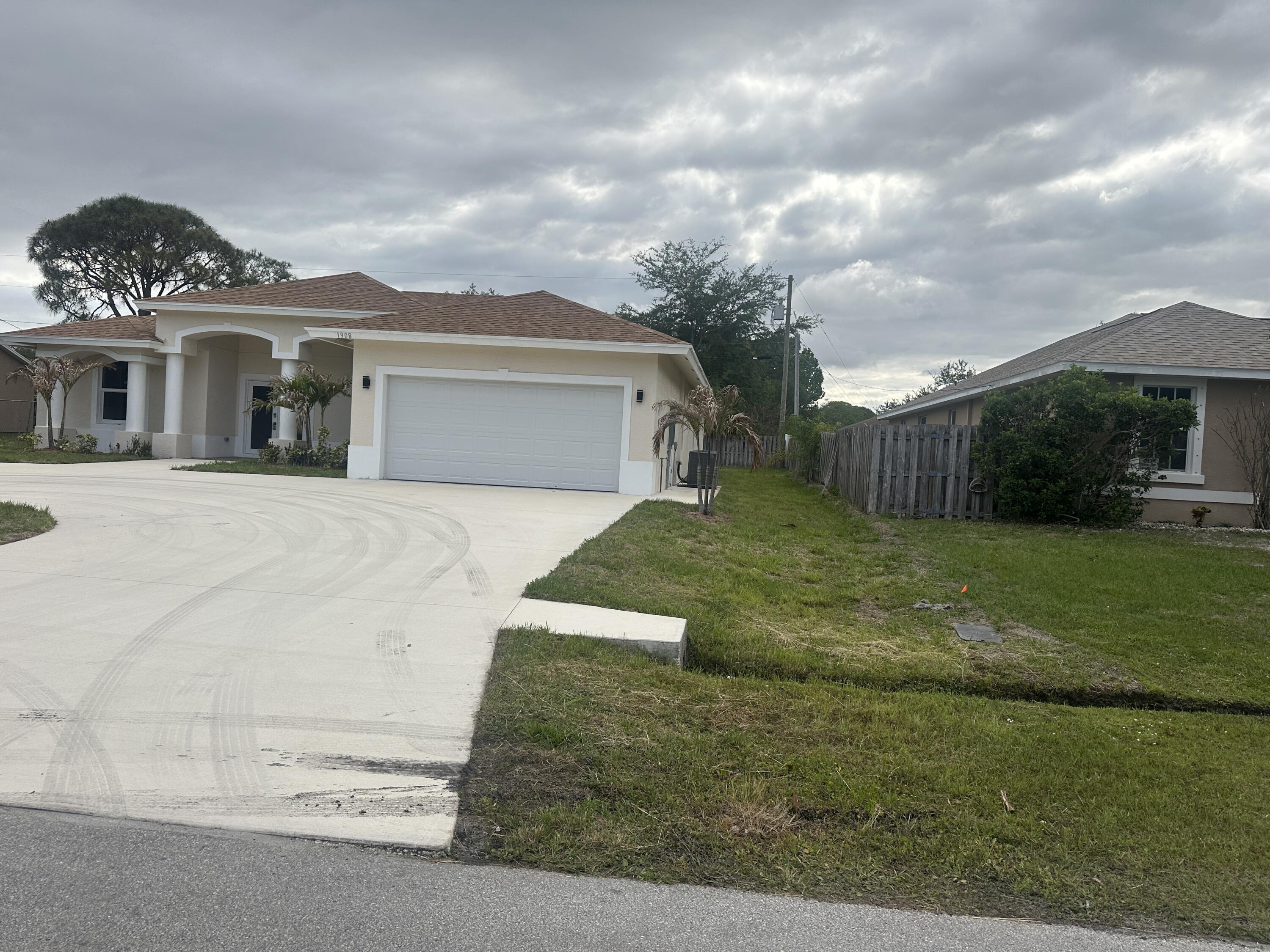 1908 SW Americana Street, Port St. Lucie, FL 34953, Port St. Lucie - Photo 4