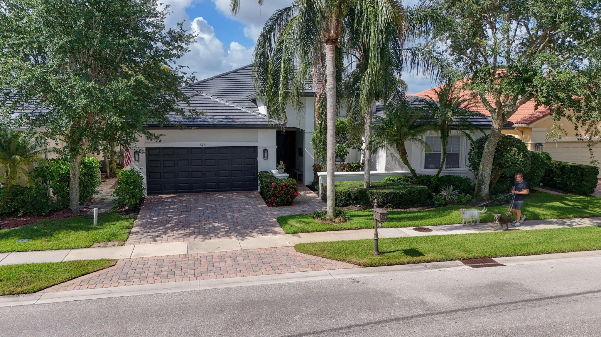 144 Sedona Way, Palm Beach Gardens, FL 33418, Palm Beach Gardens - Photo 2