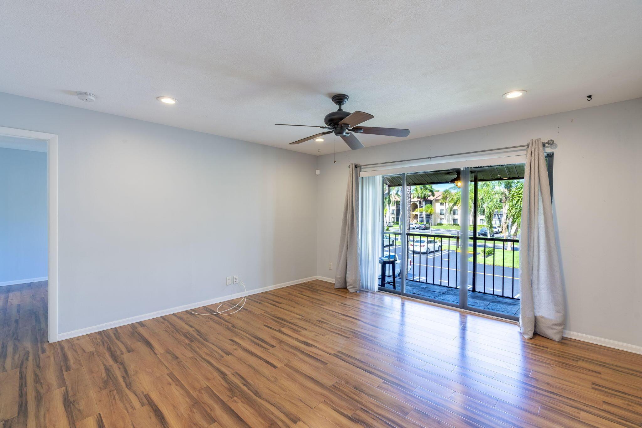 610 Sea Pine Way B2, Greenacres, FL 33415, Greenacres - Photo 5