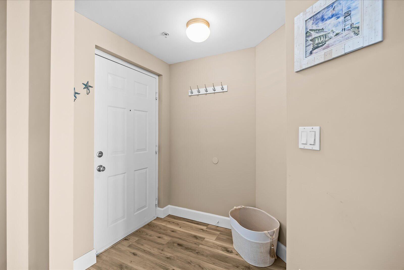 715 NW Flagler Avenue 302, Stuart, FL 34994, Stuart - Photo 5