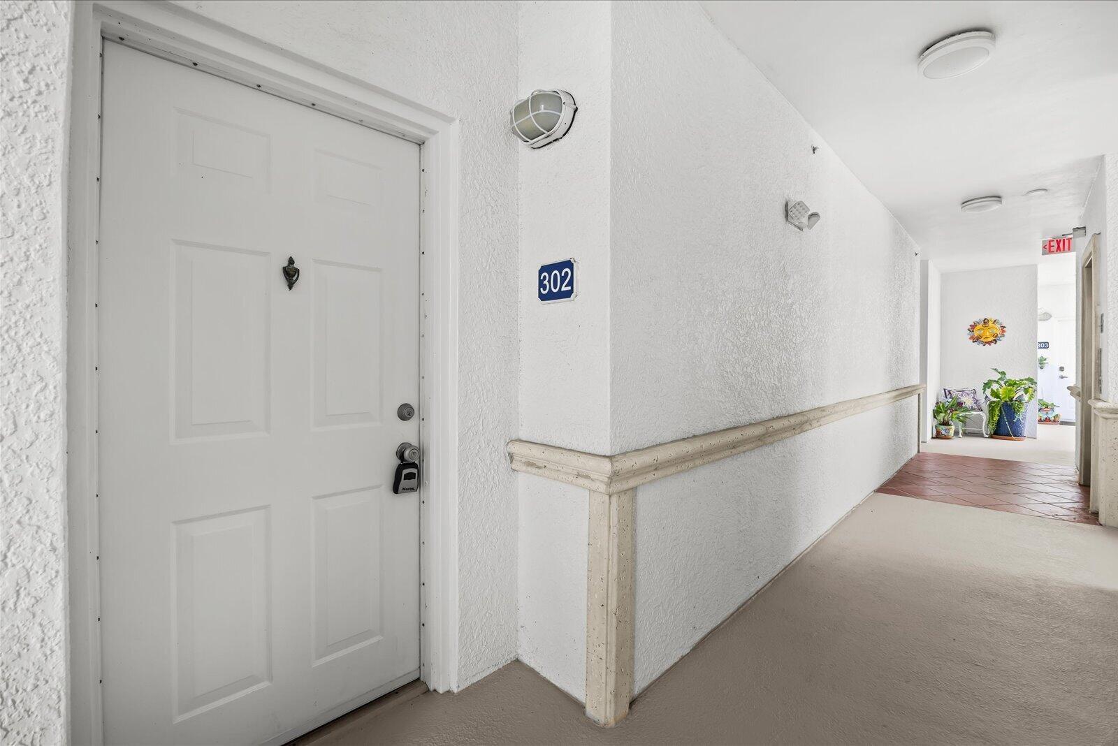 715 NW Flagler Avenue 302, Stuart, FL 34994, Stuart - Photo 3