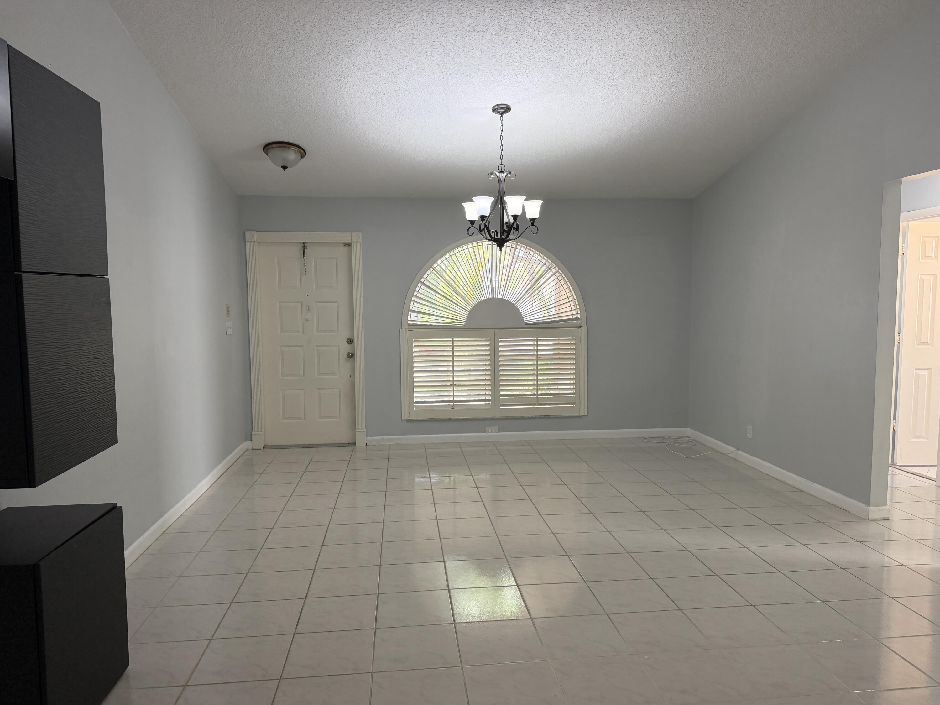 10325 NW 48th Court, Coral Springs, FL 33076, Coral Springs - Photo 4