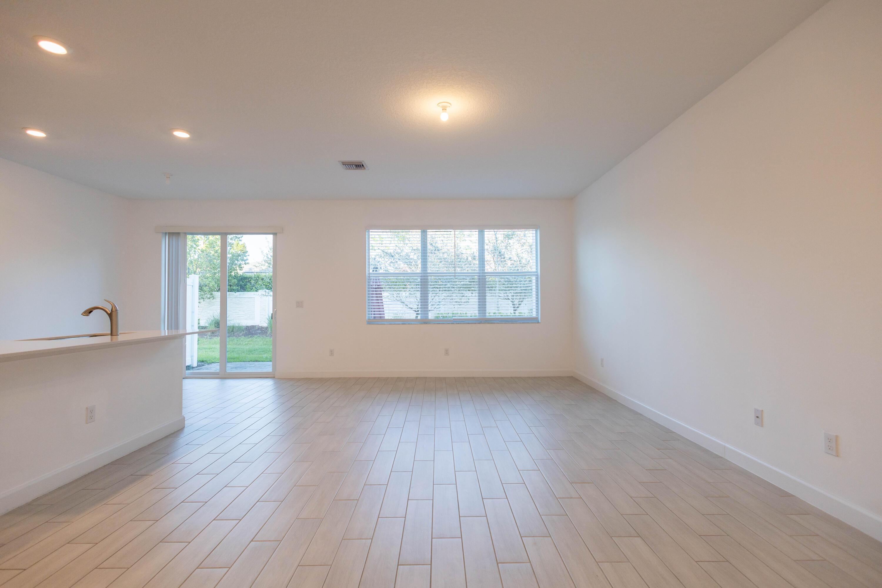4985 Navali Drive, Lake Worth, FL 33467, Lake Worth - Photo 3